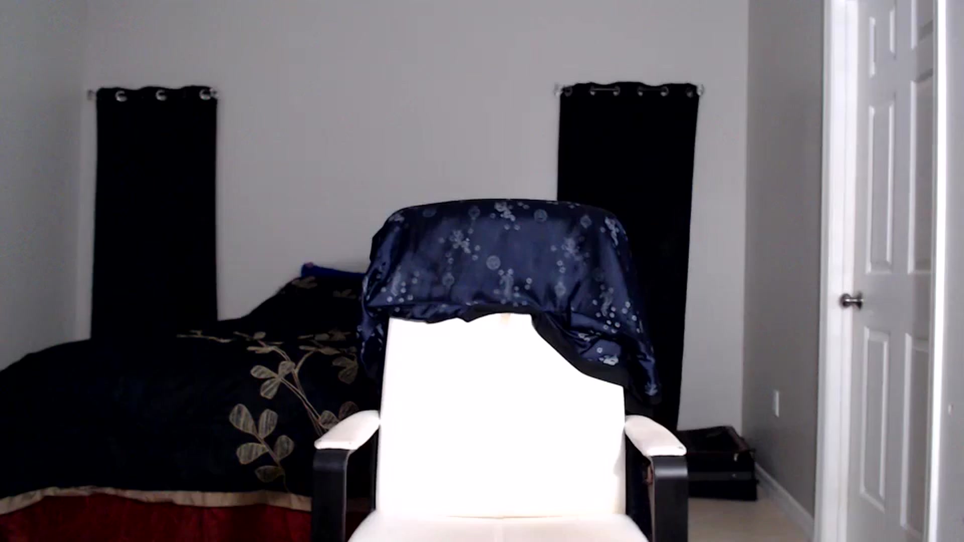 Gallery image thumbnail from Littlekai2025's myfreecams stream on, 05/15/2025, 03:46 image 15 of 20