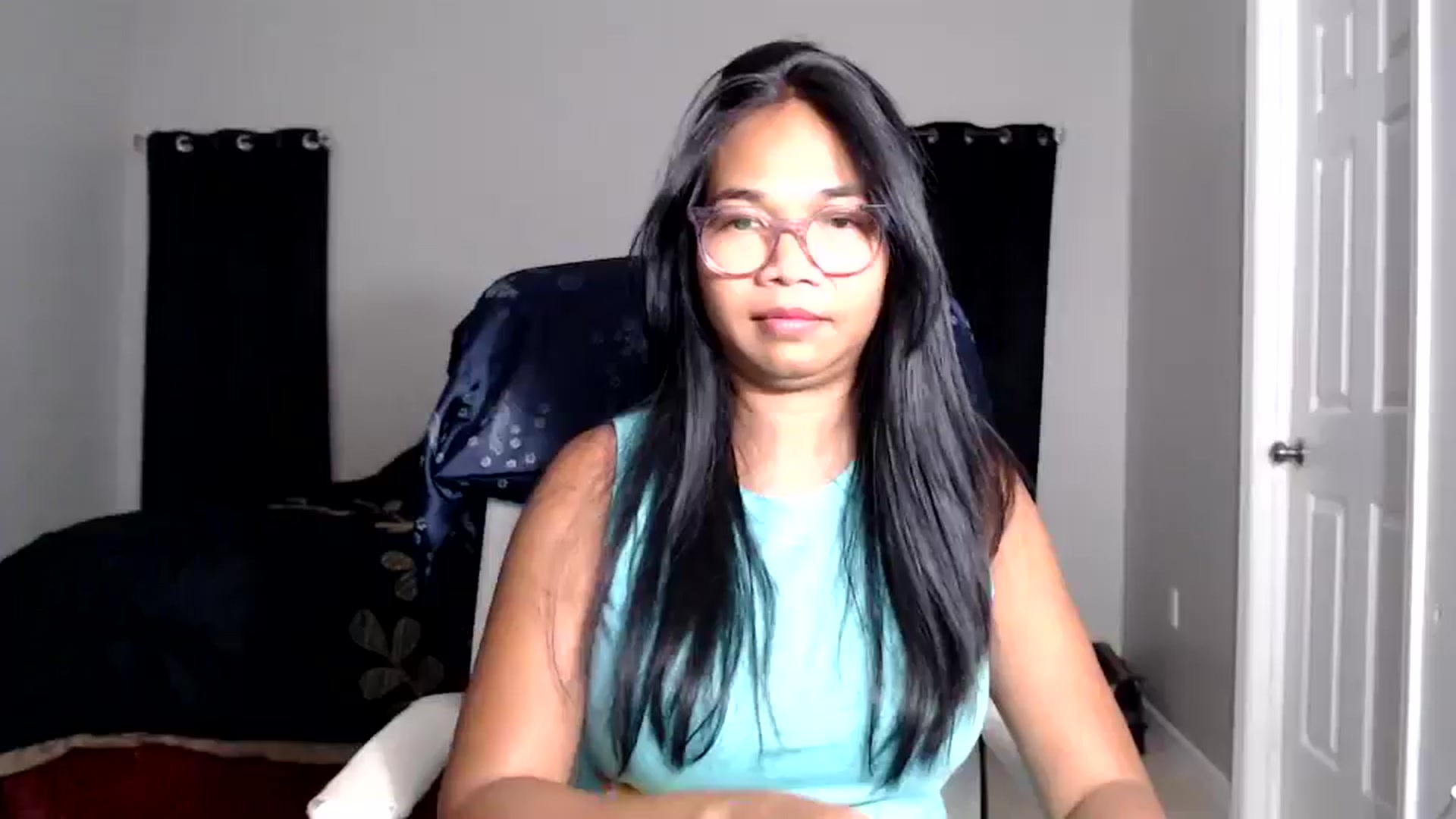 Gallery image thumbnail from Littlekai2025's myfreecams stream on, 05/15/2025, 03:46 image 9 of 20