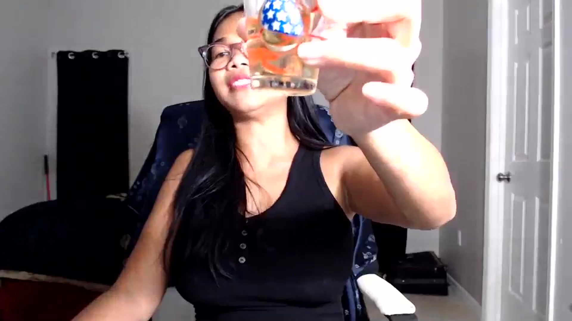 Gallery image thumbnail from Littlekai2025's myfreecams stream on, 05/20/2025, 02:24 image 20 of 20