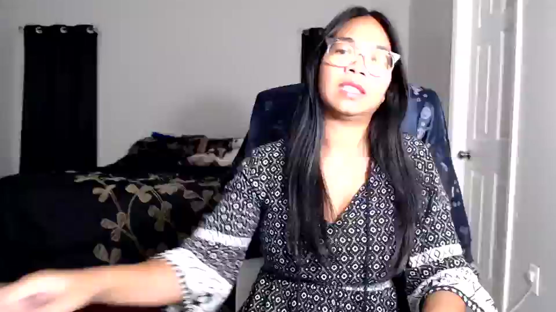 Gallery image thumbnail from Littlekai2025's myfreecams stream on, 05/21/2025, 03:01 image 3 of 20