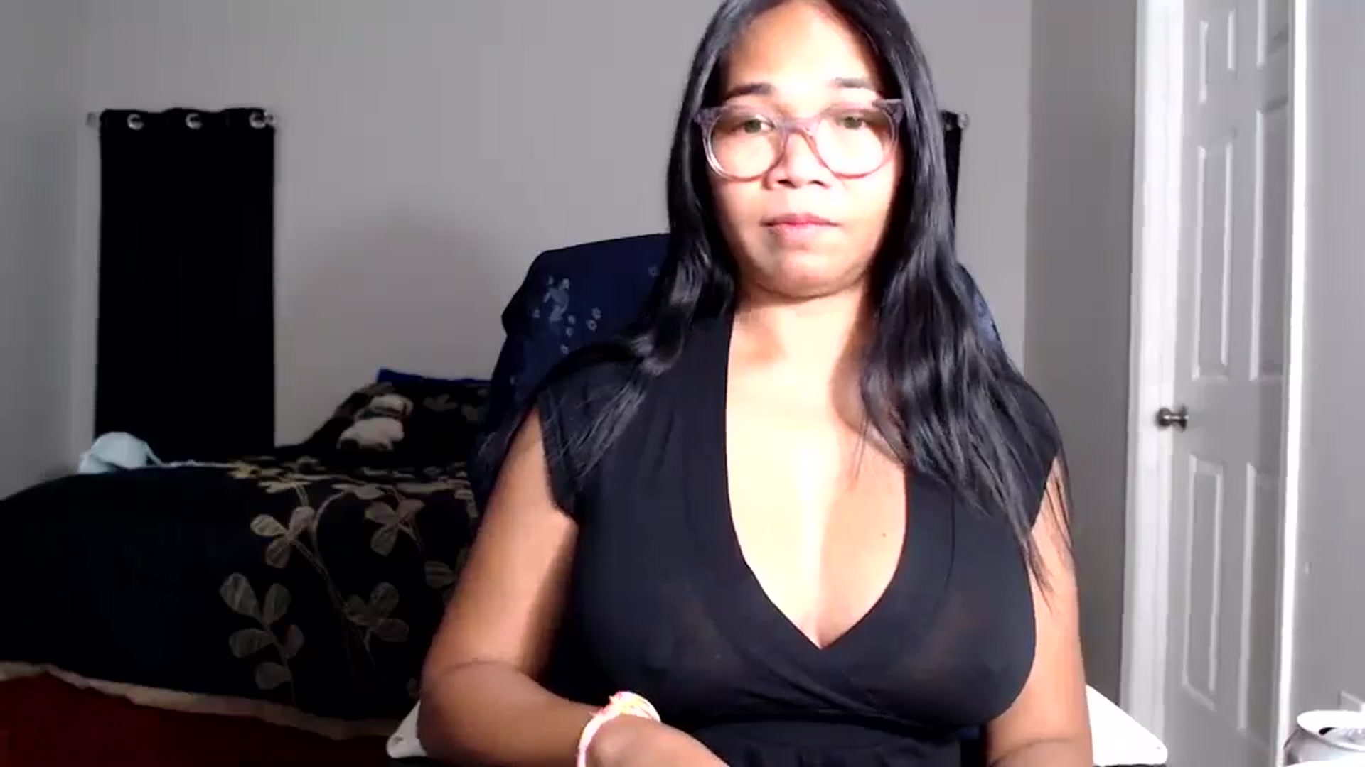 Gallery image thumbnail from Littlekai2025's myfreecams stream on, 05/24/2025, 05:16 image 14 of 20