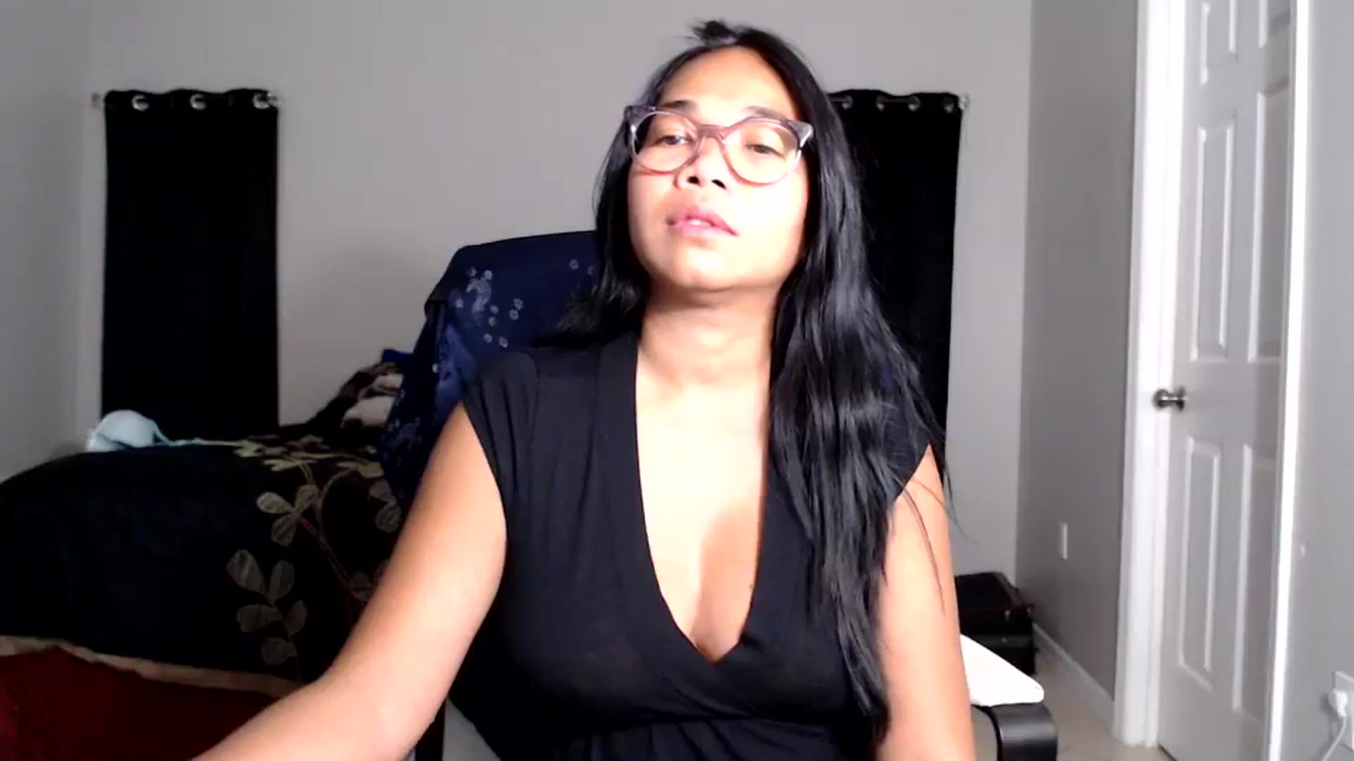 Gallery image thumbnail from Littlekai2025's myfreecams stream on, 05/24/2025, 05:16 image 7 of 20