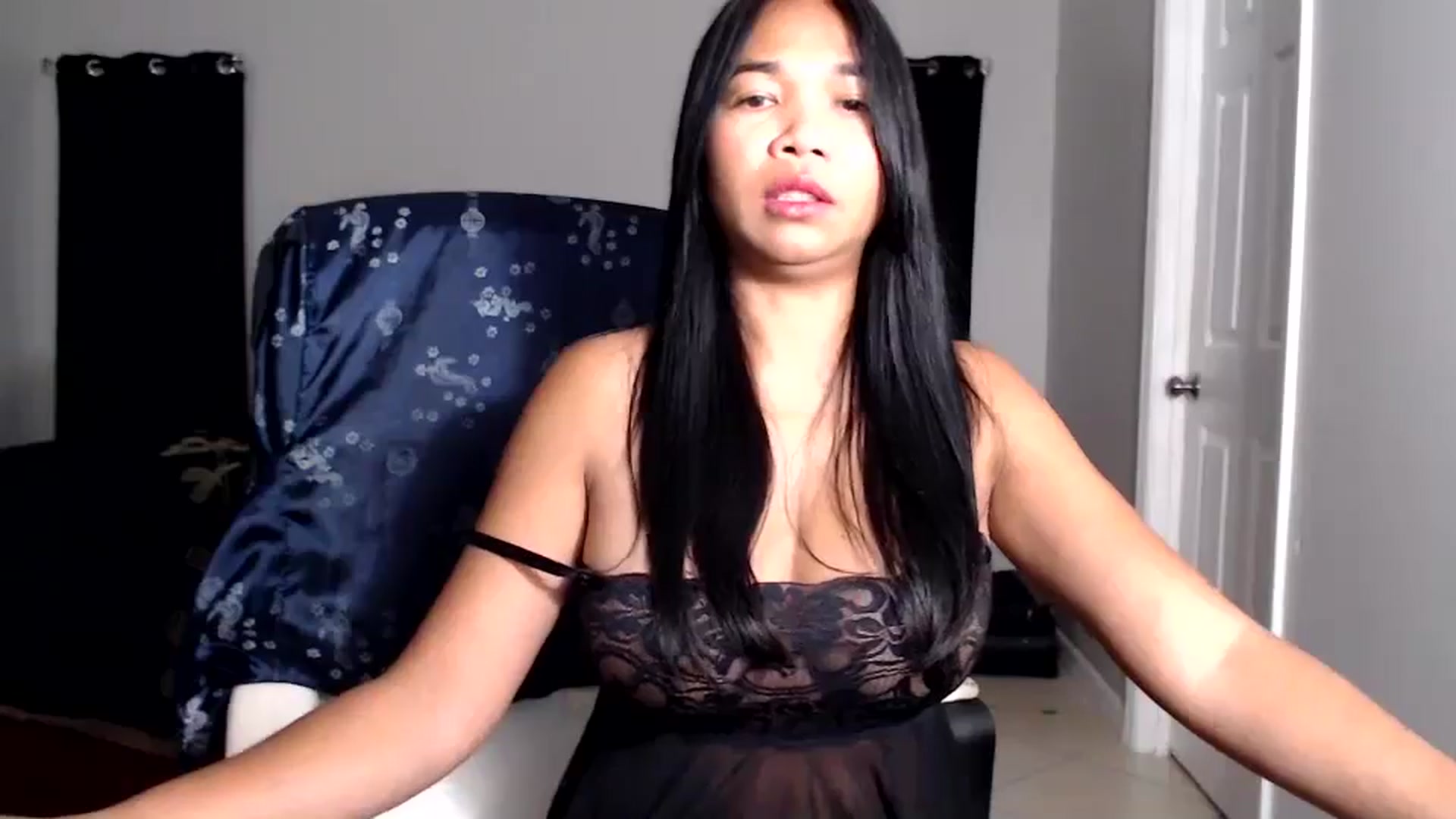 Gallery image thumbnail from Littlekai2025's myfreecams stream on, 05/30/2025, 24:35 image 9 of 20
