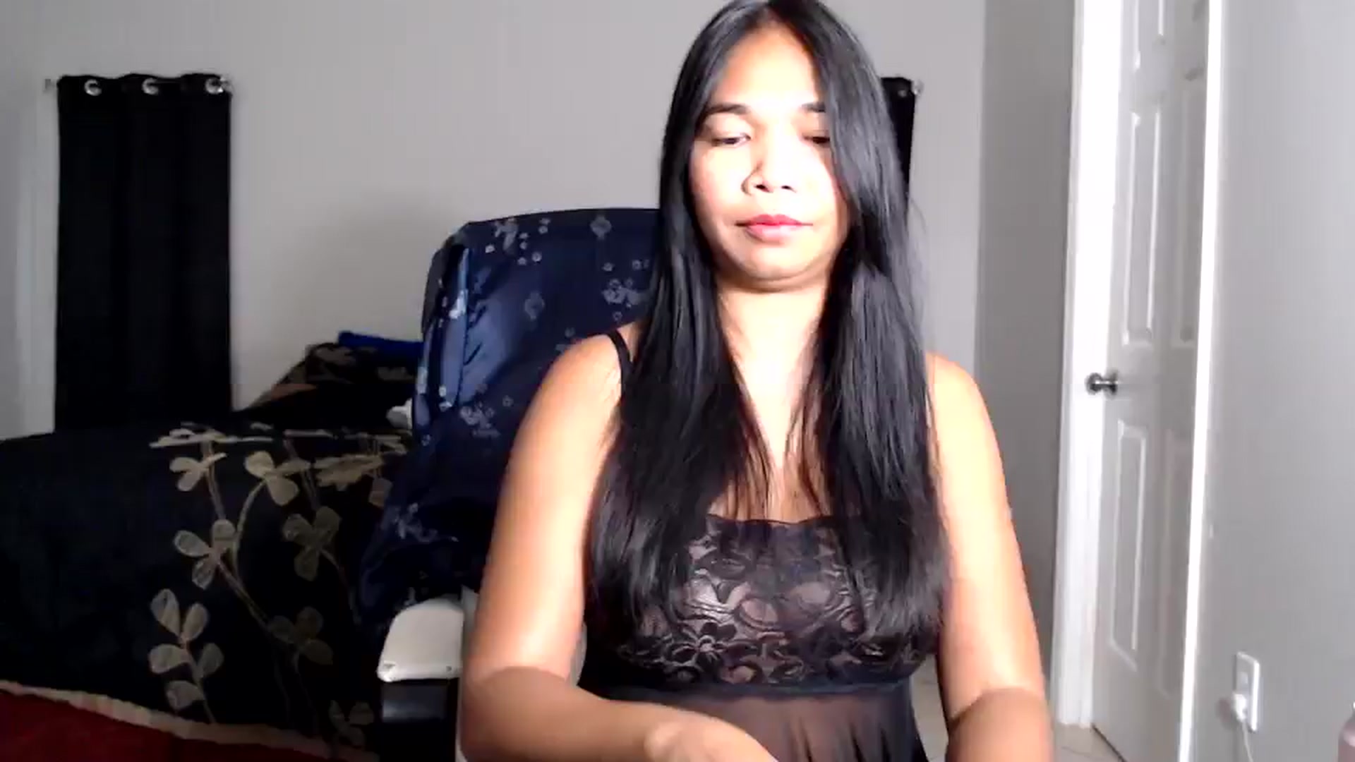 Gallery image thumbnail from Littlekai2025's myfreecams stream on, 05/30/2025, 24:35 image 1 of 20