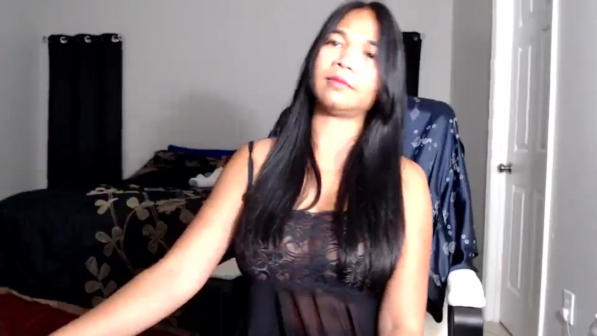 Gallery image thumbnail from Littlekai2025's myfreecams stream on, 05/30/2025, 04:17 image 15 of 20