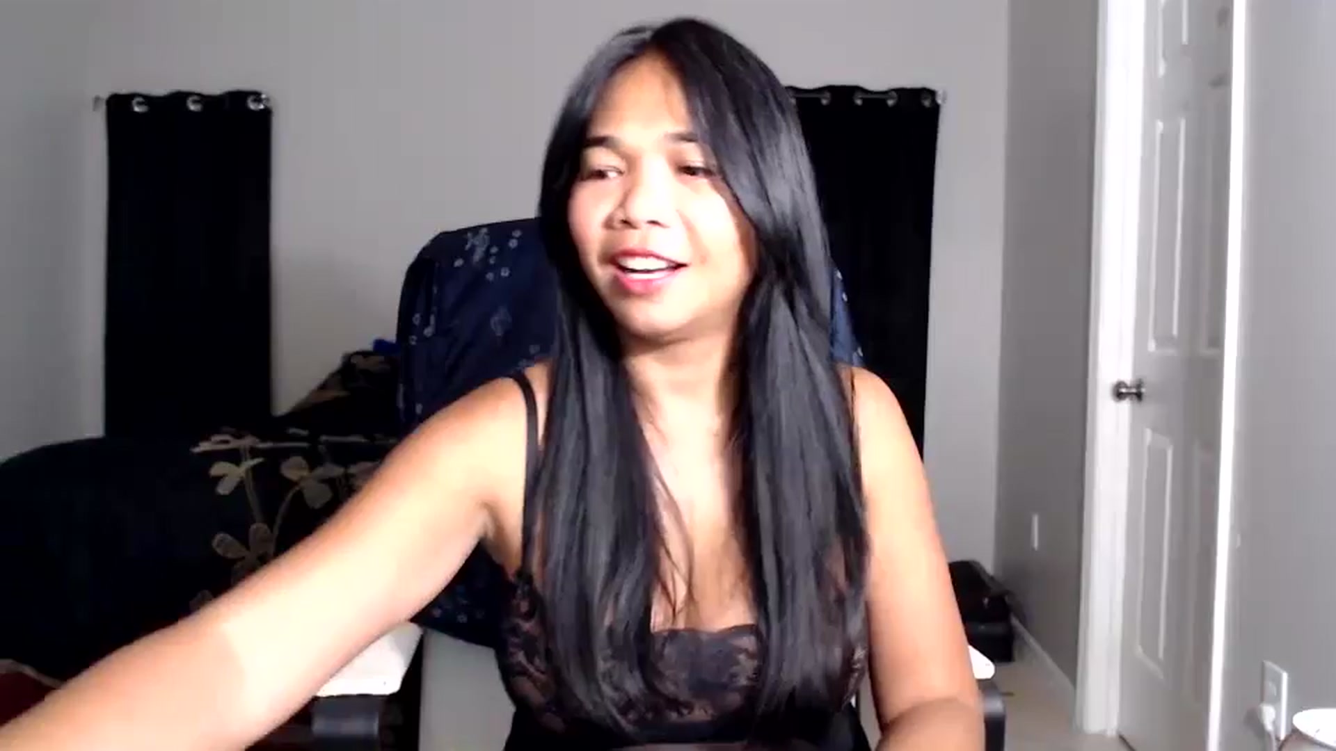 Gallery image thumbnail from Littlekai2025's myfreecams stream on, 05/30/2025, 04:17 image 2 of 20