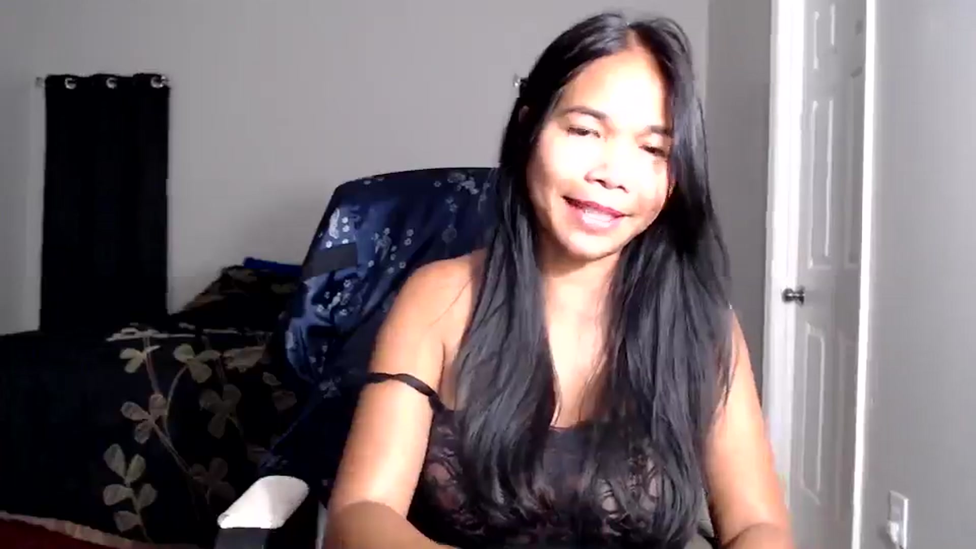 Gallery image thumbnail from Littlekai2025's myfreecams stream on, 05/30/2025, 04:17 image 17 of 20