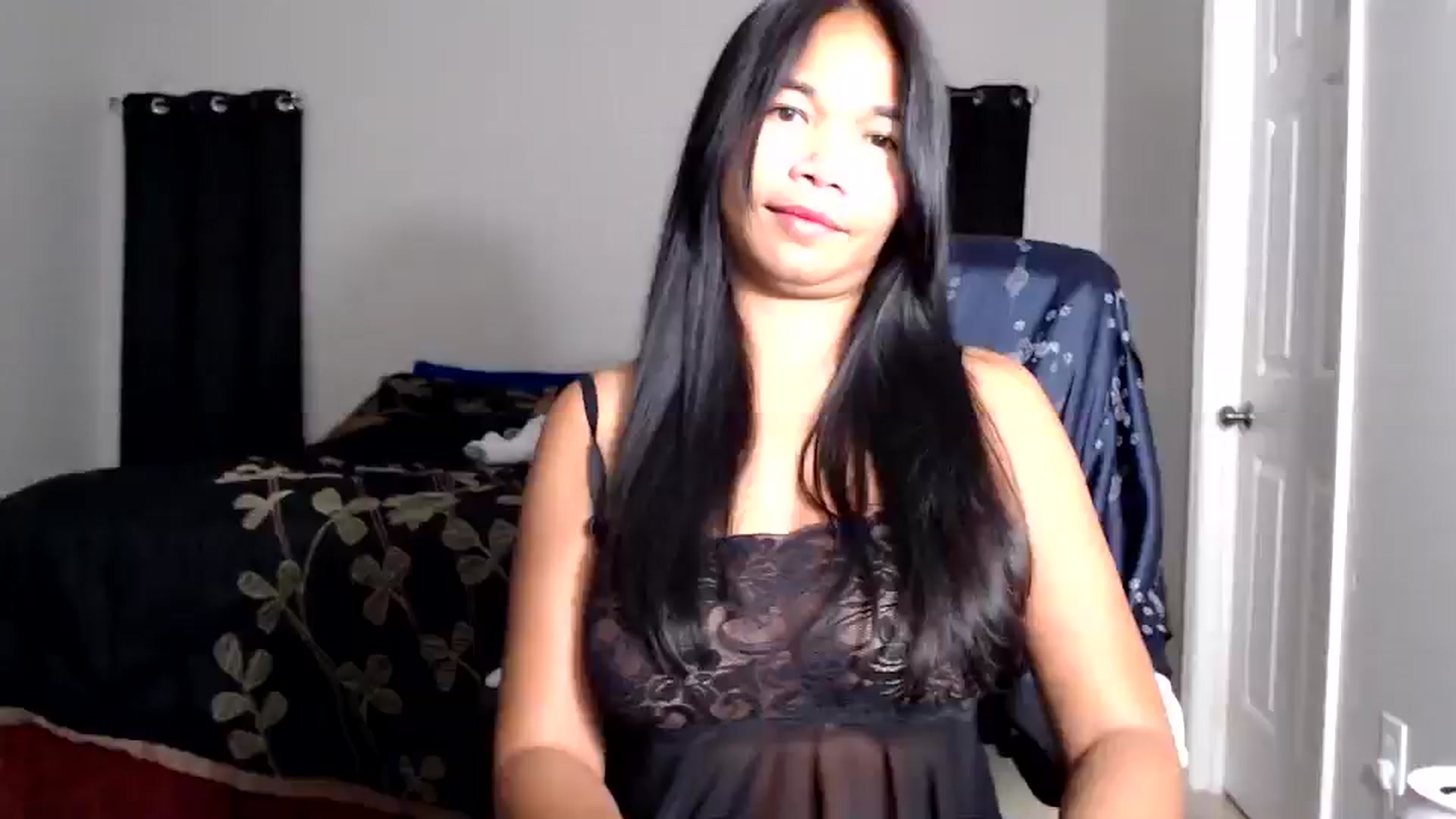 Gallery image thumbnail from Littlekai2025's myfreecams stream on, 05/30/2025, 04:17 image 14 of 20