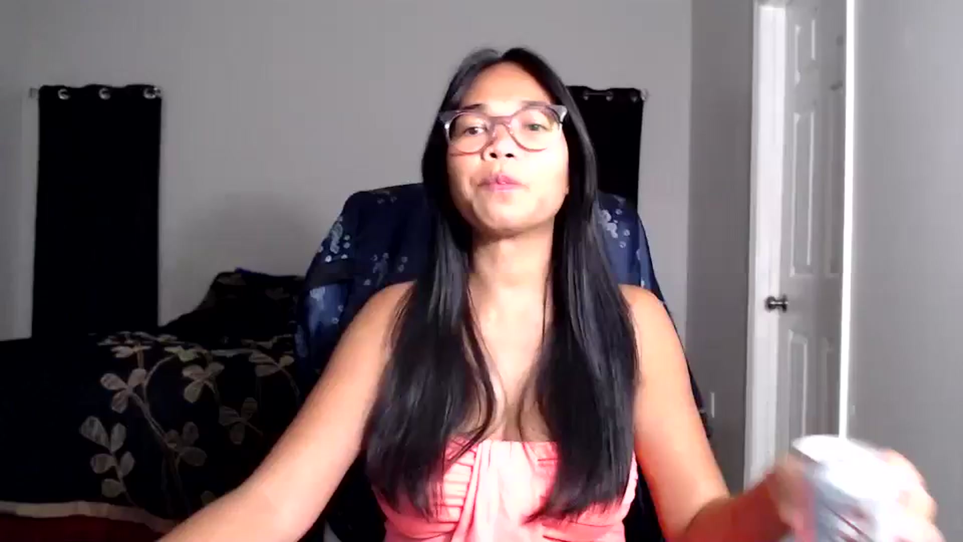 Gallery image thumbnail from Littlekai2025's myfreecams stream on, 05/31/2025, 04:33 image 9 of 20