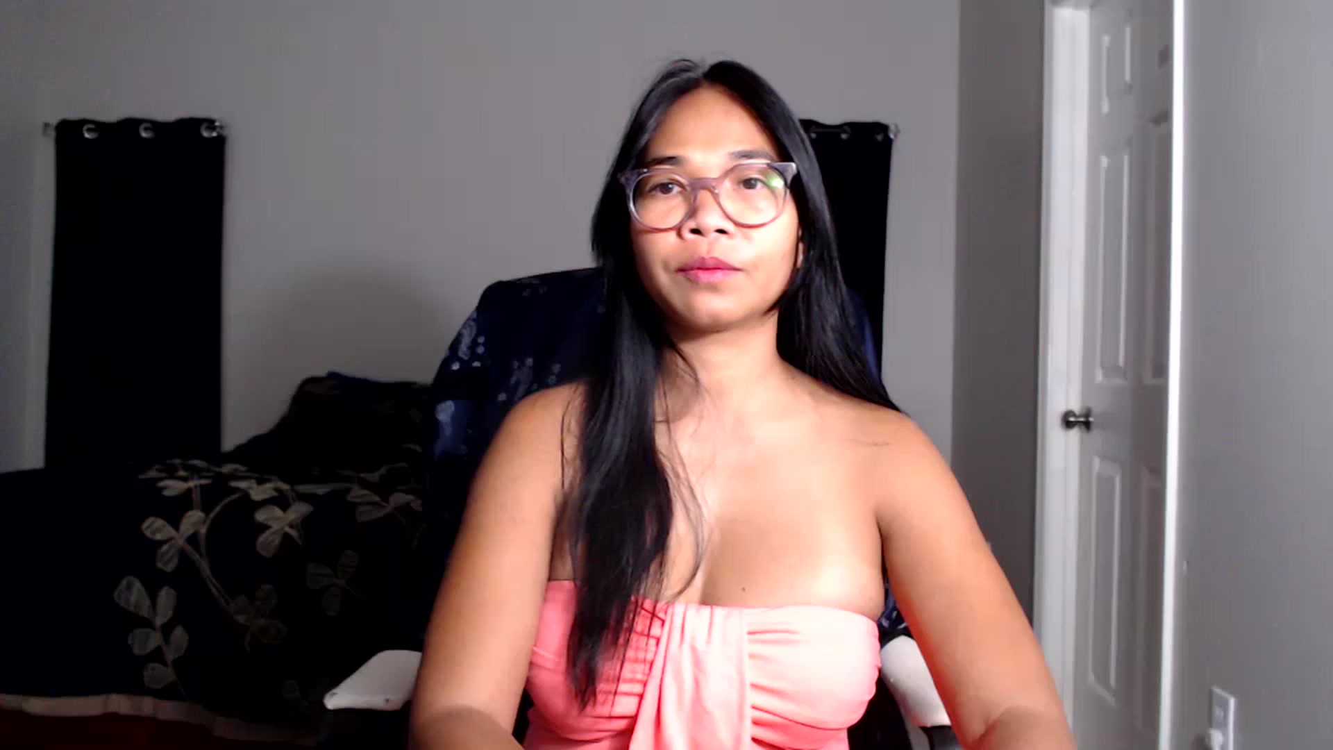 Gallery image thumbnail from Littlekai2025's myfreecams stream on, 05/31/2025, 04:33 image 4 of 20