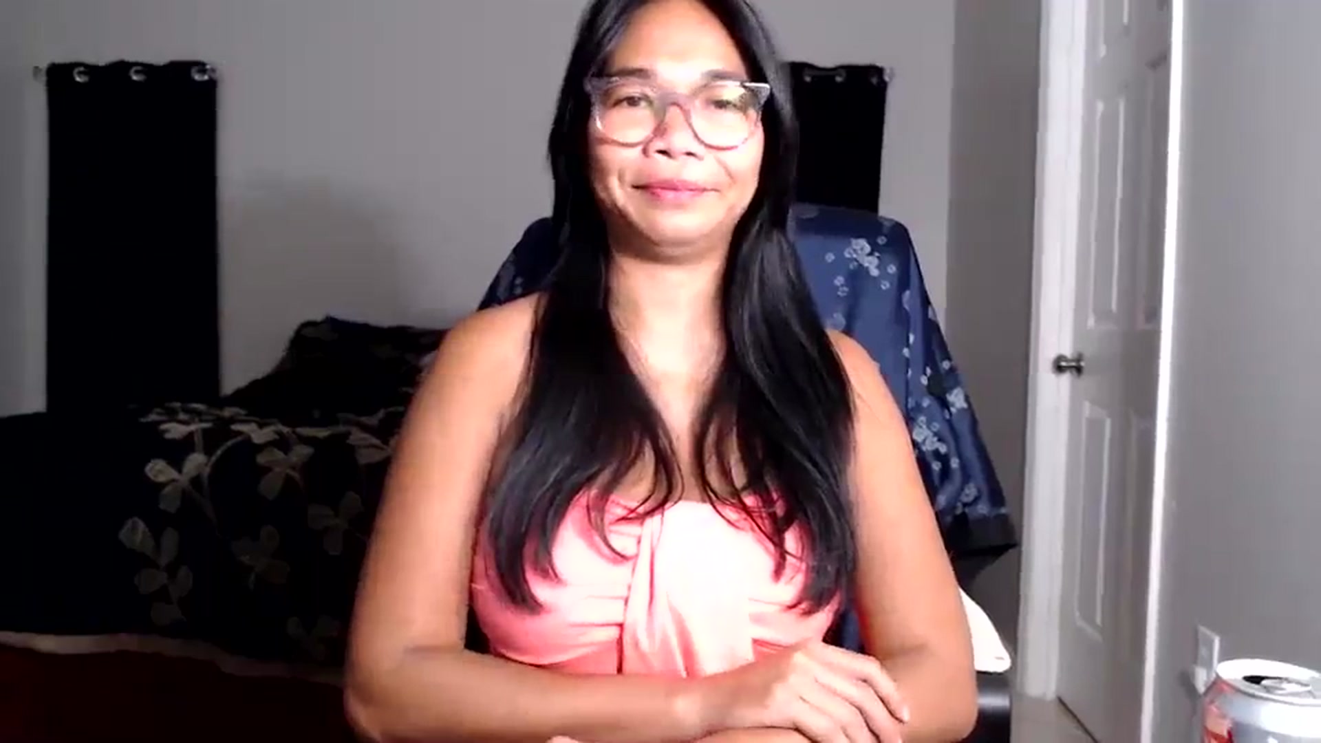 Gallery image thumbnail from Littlekai2025's myfreecams stream on, 05/31/2025, 04:33 image 16 of 20