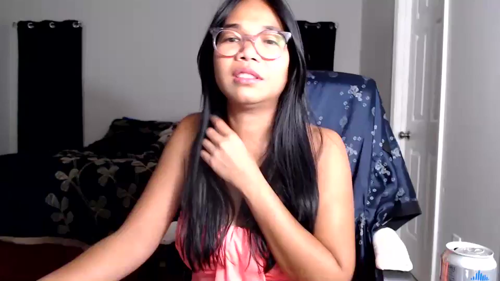 Gallery image thumbnail from Littlekai2025's myfreecams stream on, 05/31/2025, 04:33 image 19 of 20