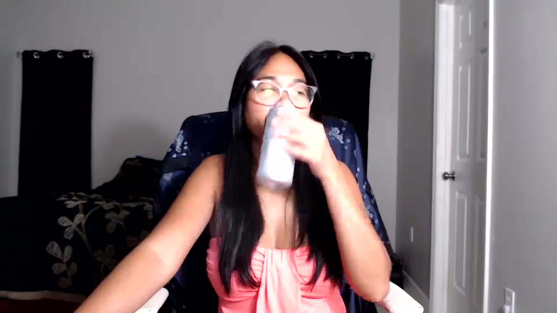 Gallery image thumbnail from Littlekai2025's myfreecams stream on, 05/31/2025, 04:33 image 7 of 20