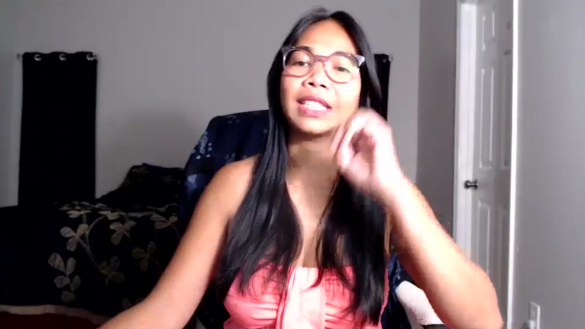 Gallery image thumbnail from Littlekai2025's myfreecams stream on, 05/31/2025, 04:33 image 10 of 20