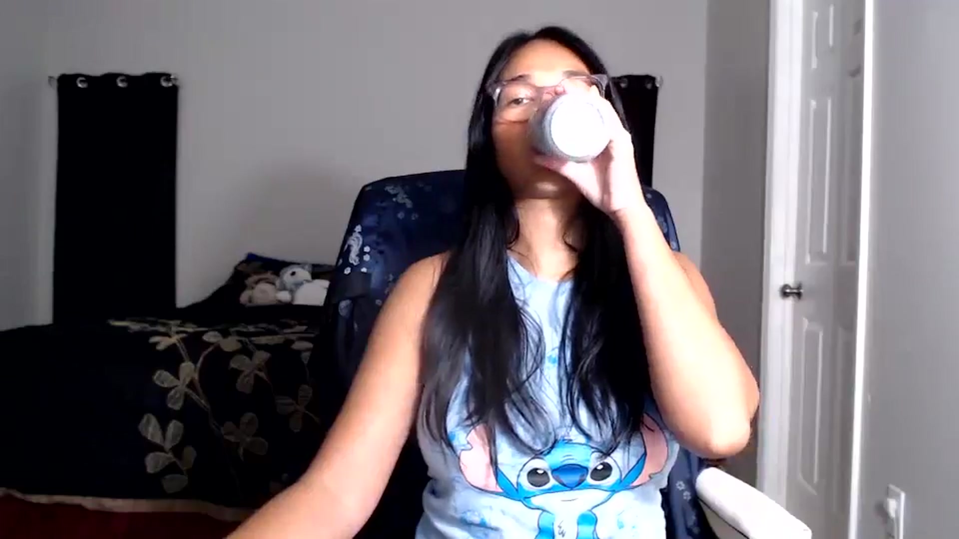 Gallery image thumbnail from Littlekai2025's myfreecams stream on, 06/03/2025, 03:51 image 7 of 20