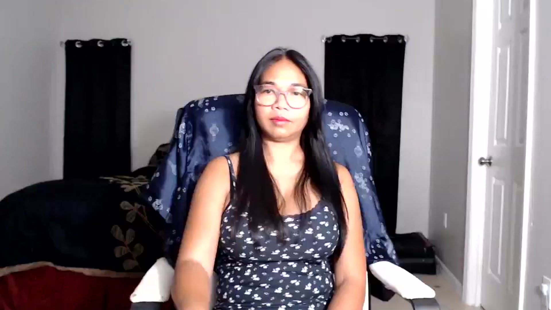 Gallery image thumbnail from Littlekai2025's myfreecams stream on, 06/06/2025, 24:00 image 19 of 20