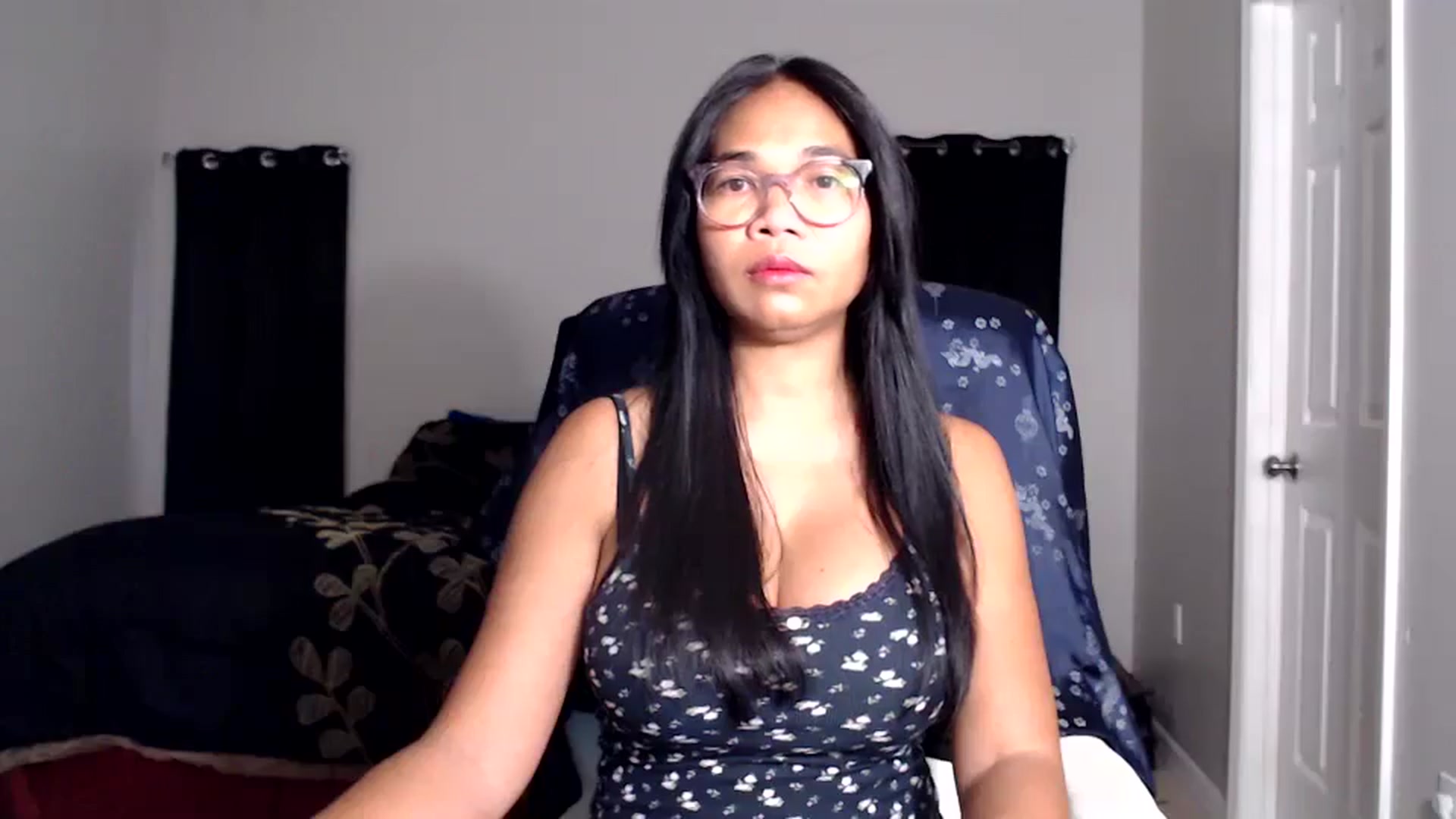 Gallery image thumbnail from Littlekai2025's myfreecams stream on, 06/06/2025, 24:00 image 5 of 20