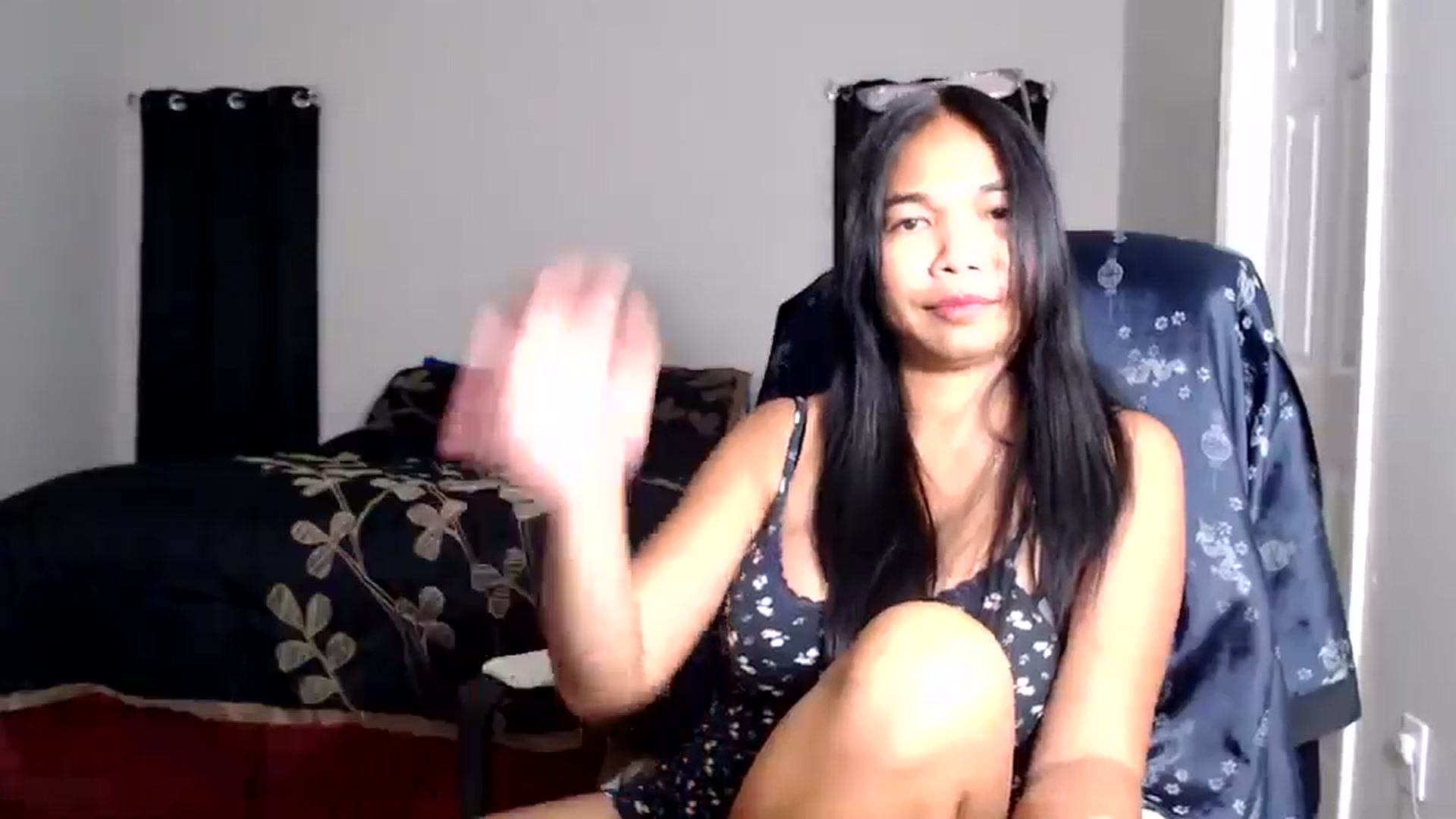 Gallery image thumbnail from Littlekai2025's myfreecams stream on, 06/06/2025, 04:00 image 5 of 20