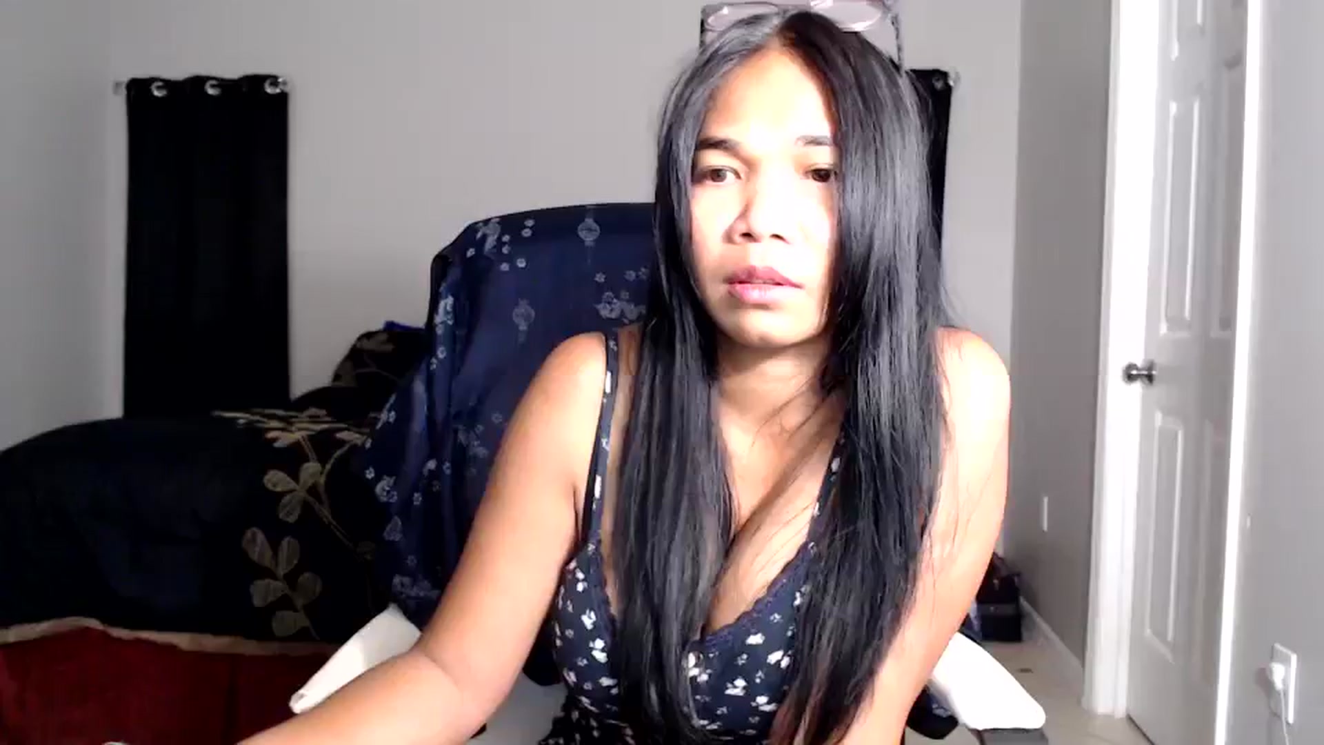 Gallery image thumbnail from Littlekai2025's myfreecams stream on, 06/06/2025, 04:00 image 1 of 20