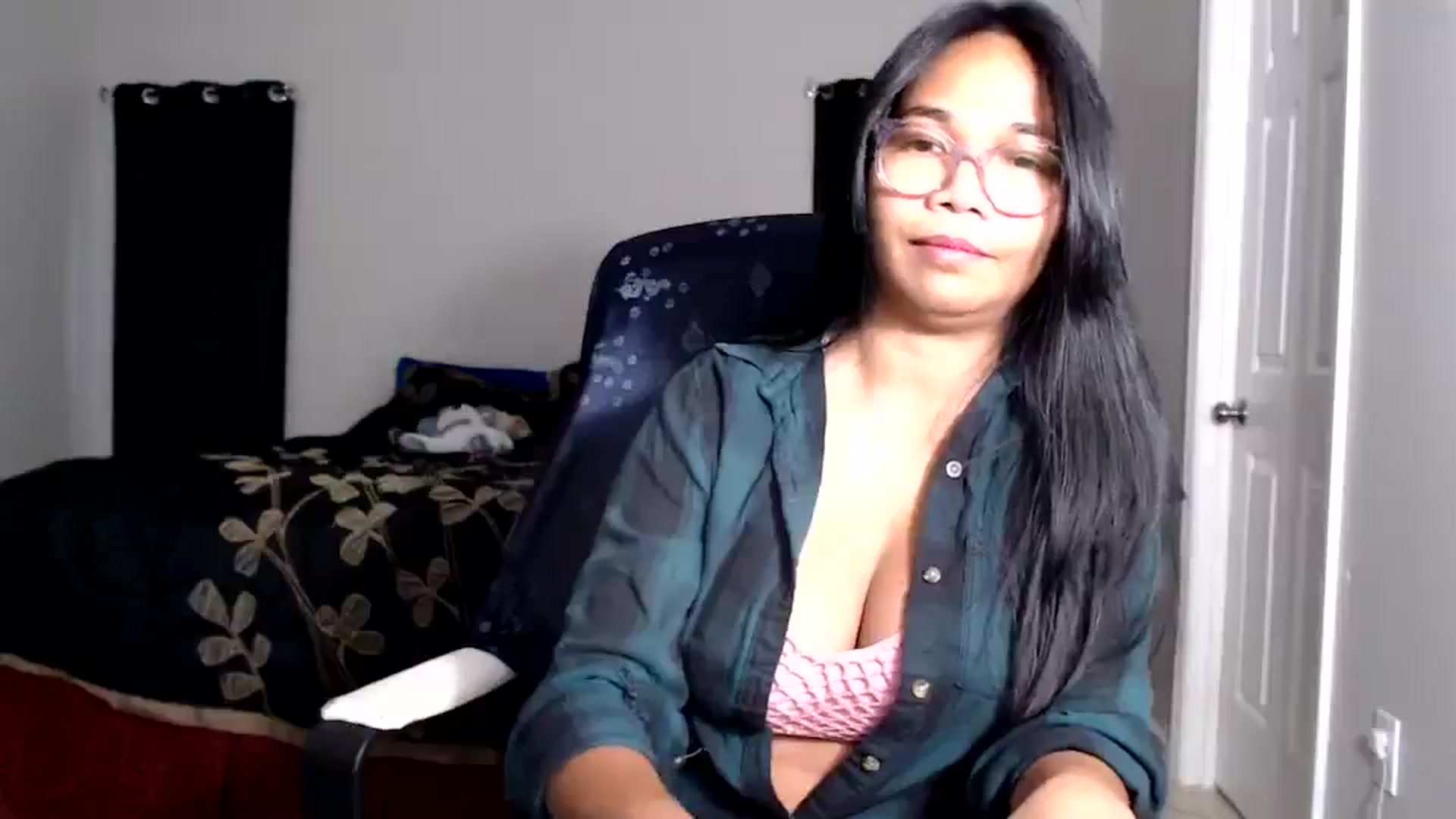 Gallery image thumbnail from Littlekai2025's myfreecams stream on, 06/08/2025, 24:01 image 20 of 20