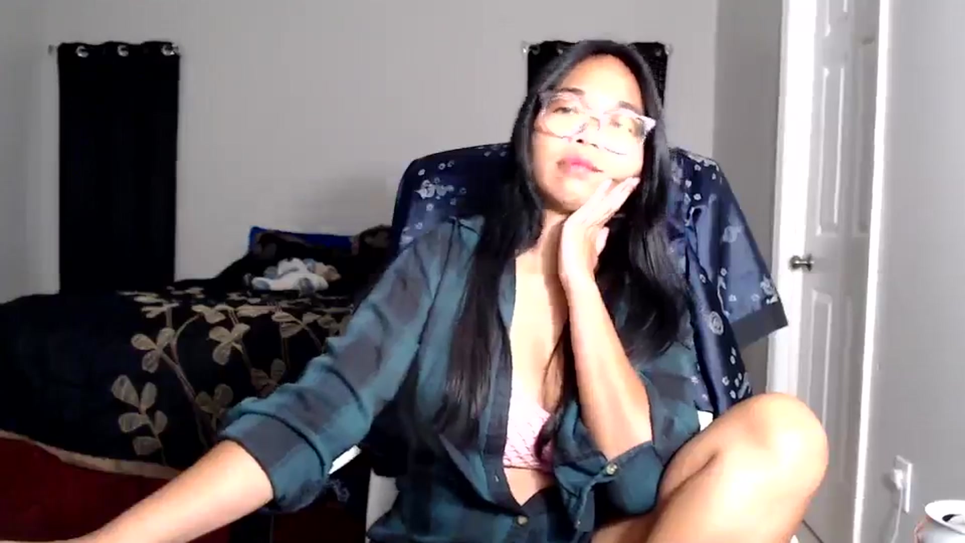 Gallery image thumbnail from Littlekai2025's myfreecams stream on, 06/08/2025, 01:03 image 5 of 20