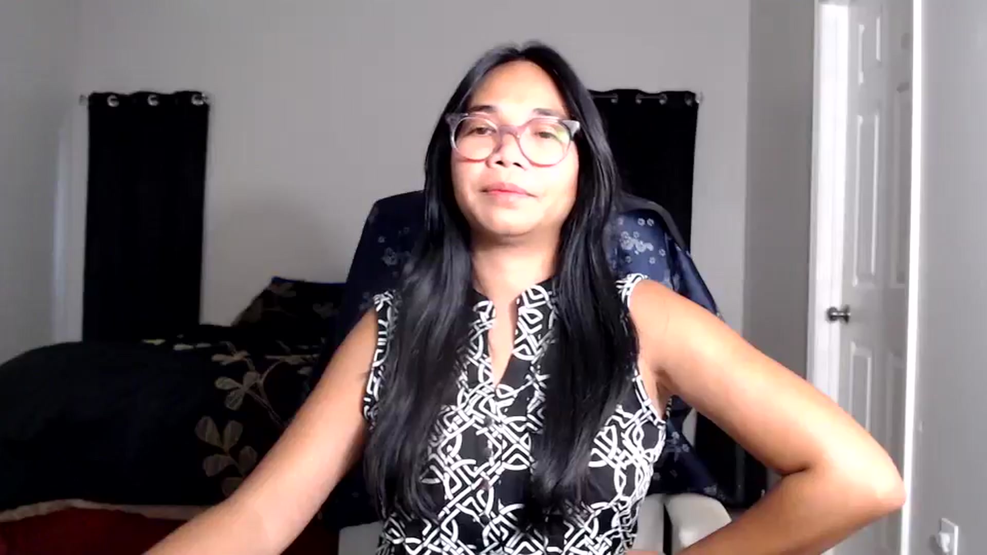 Gallery image thumbnail from Littlekai2025's myfreecams stream on, 06/09/2025, 24:00 image 7 of 20