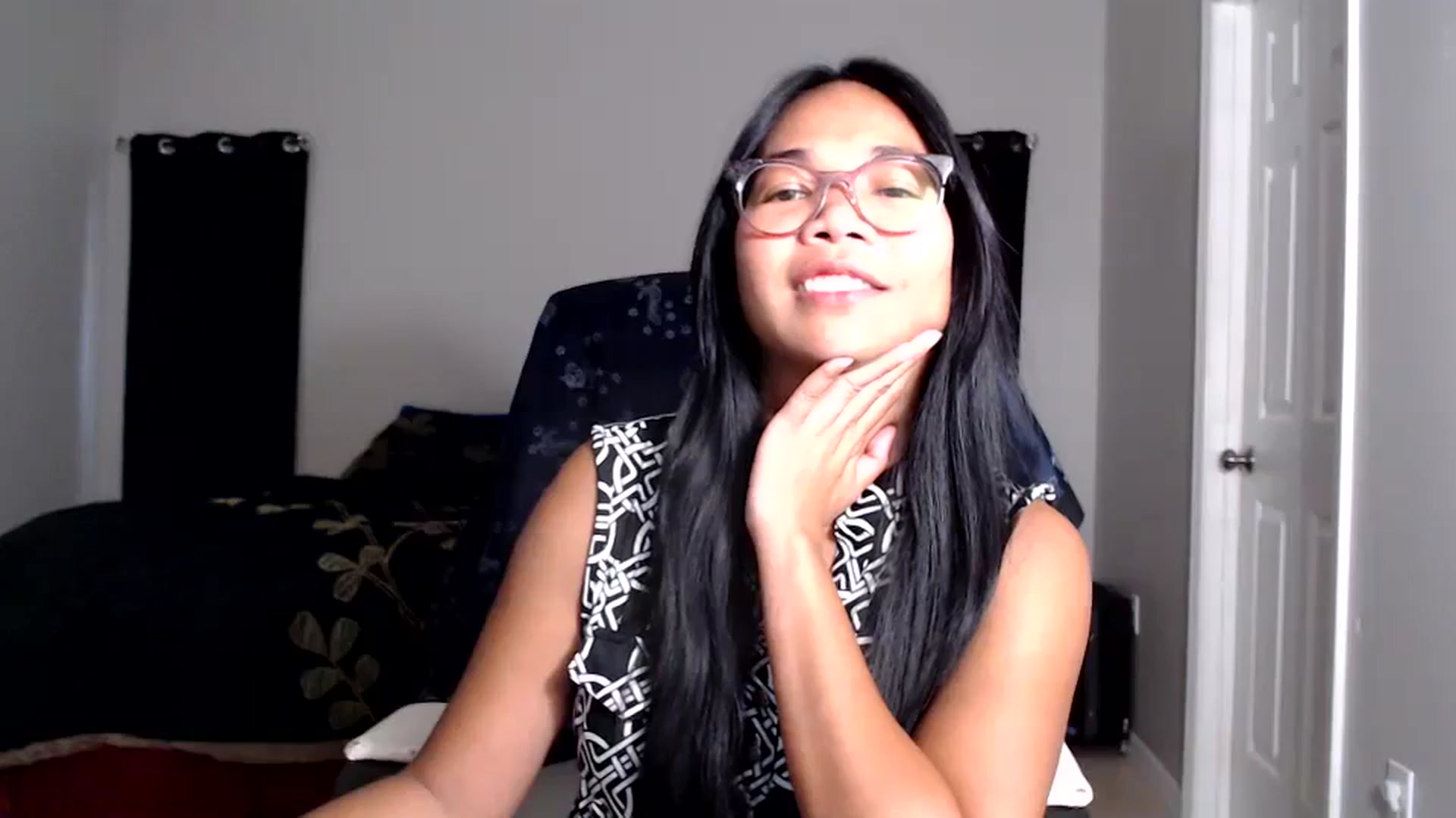 Gallery image thumbnail from Littlekai2025's myfreecams stream on, 06/09/2025, 24:00 image 8 of 20