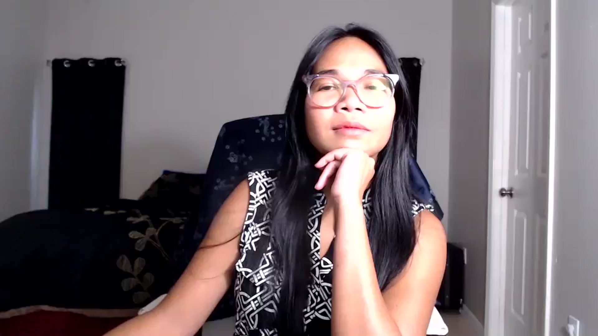 Gallery image thumbnail from Littlekai2025's myfreecams stream on, 06/09/2025, 24:00 image 2 of 20