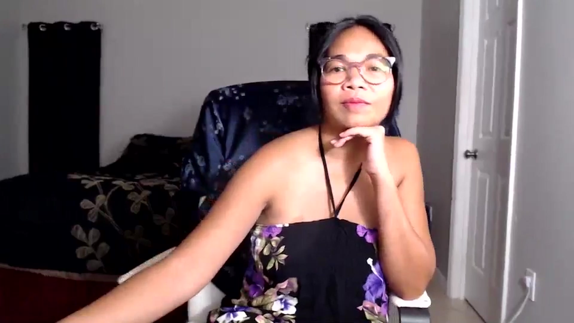 Gallery image thumbnail from Littlekai2025's myfreecams stream on, 06/11/2025, 02:00 image 4 of 20