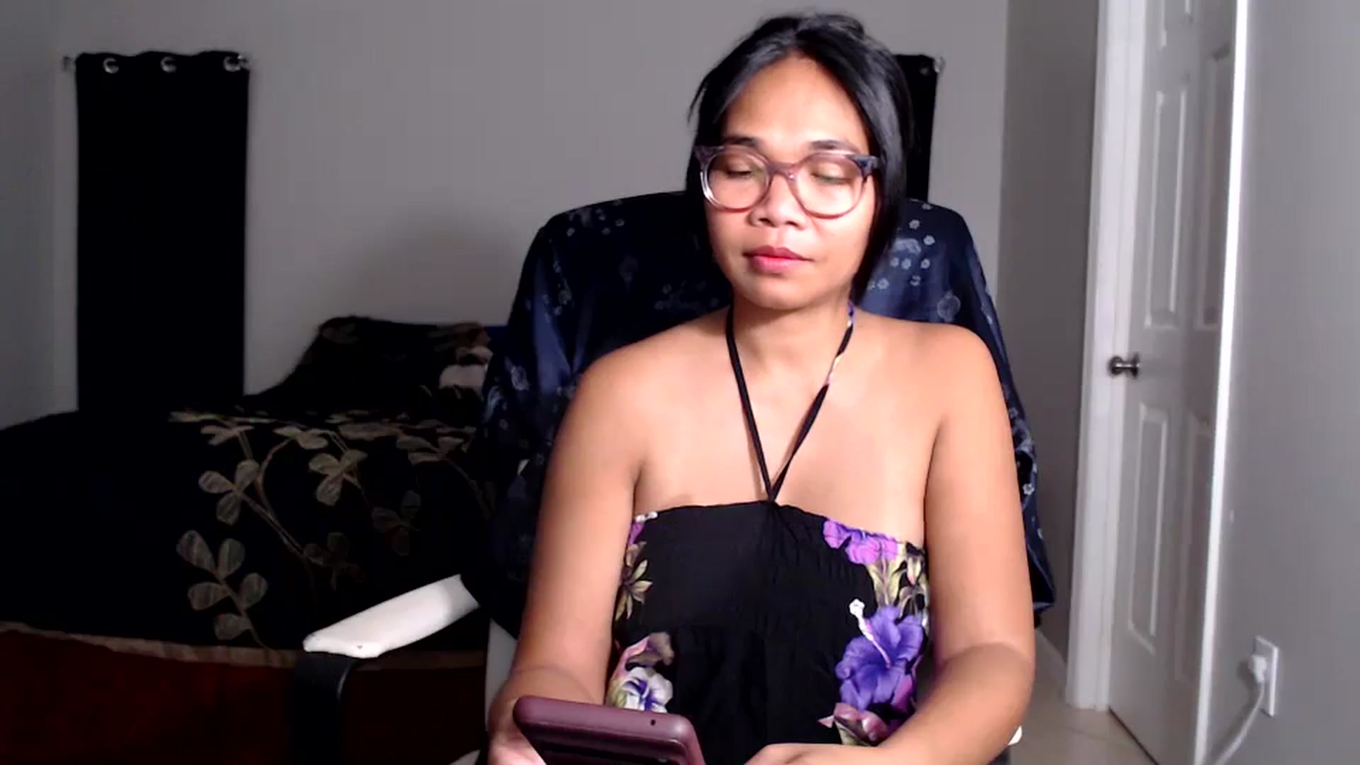 Gallery image thumbnail from Littlekai2025's myfreecams stream on, 06/11/2025, 02:00 image 3 of 20