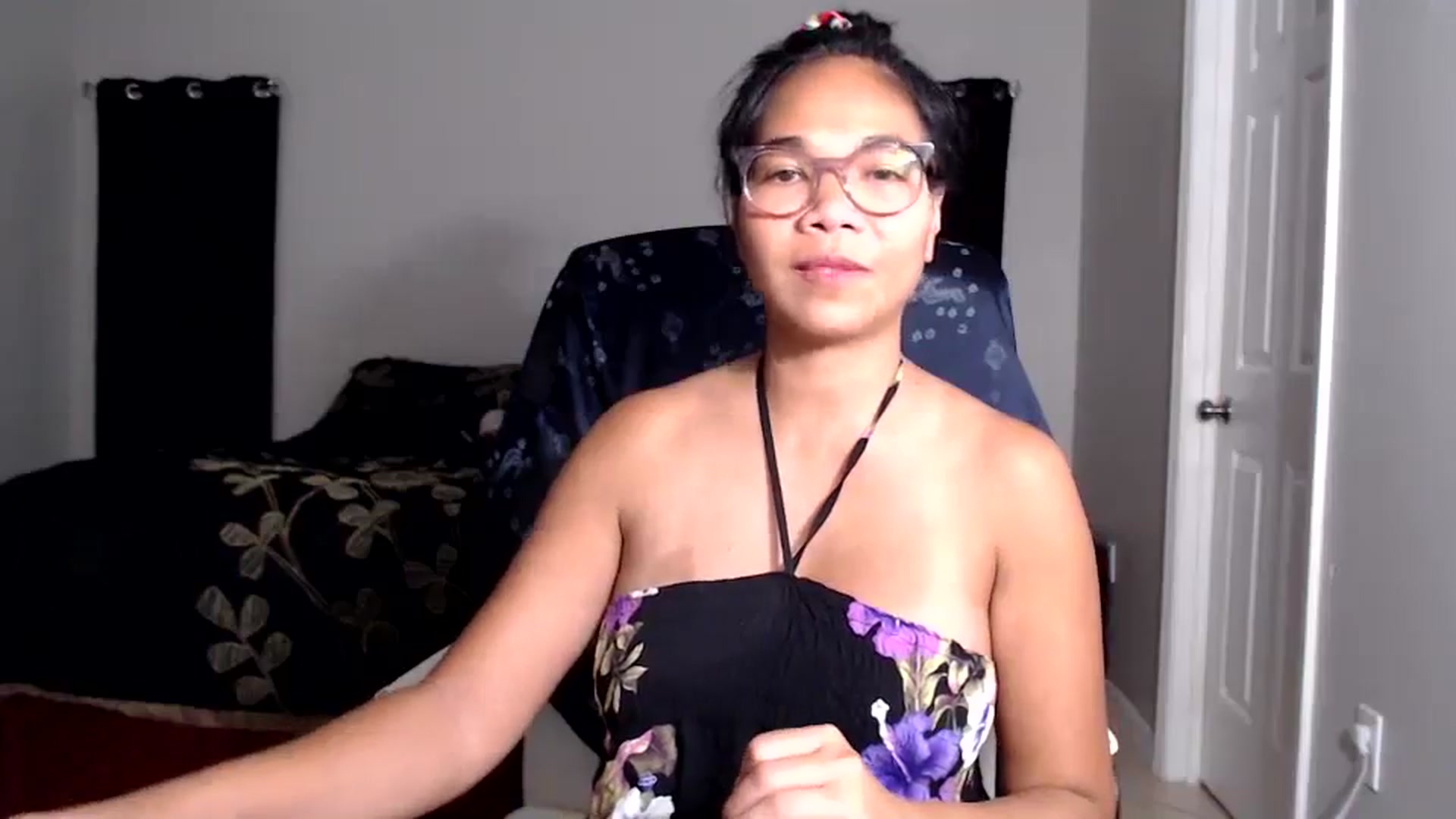 Gallery image thumbnail from Littlekai2025's myfreecams stream on, 06/11/2025, 05:02 image 9 of 20