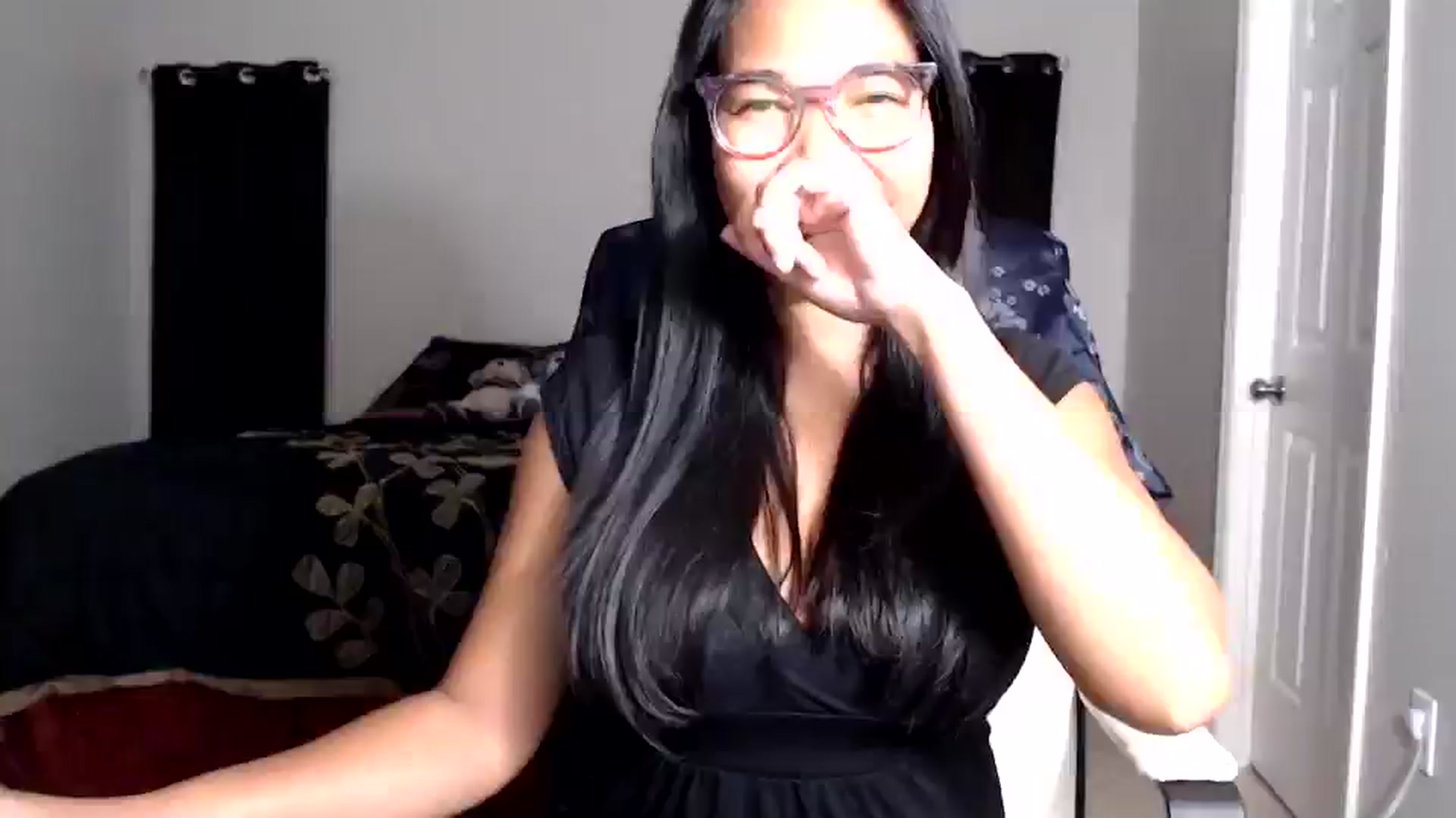 Gallery image thumbnail from Littlekai2025's myfreecams stream on, 06/13/2025, 04:17 image 9 of 20