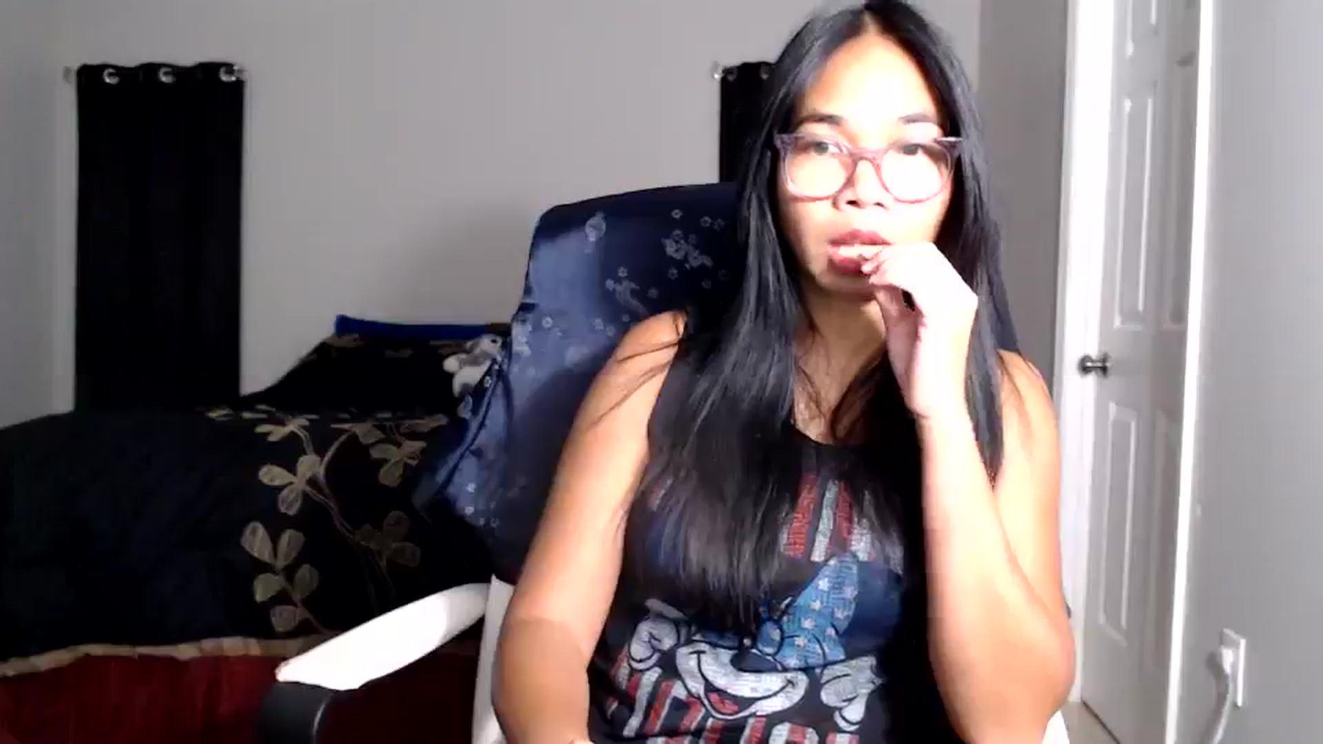 Gallery image thumbnail from Littlekai2025's myfreecams stream on, 06/16/2025, 04:10 image 4 of 20