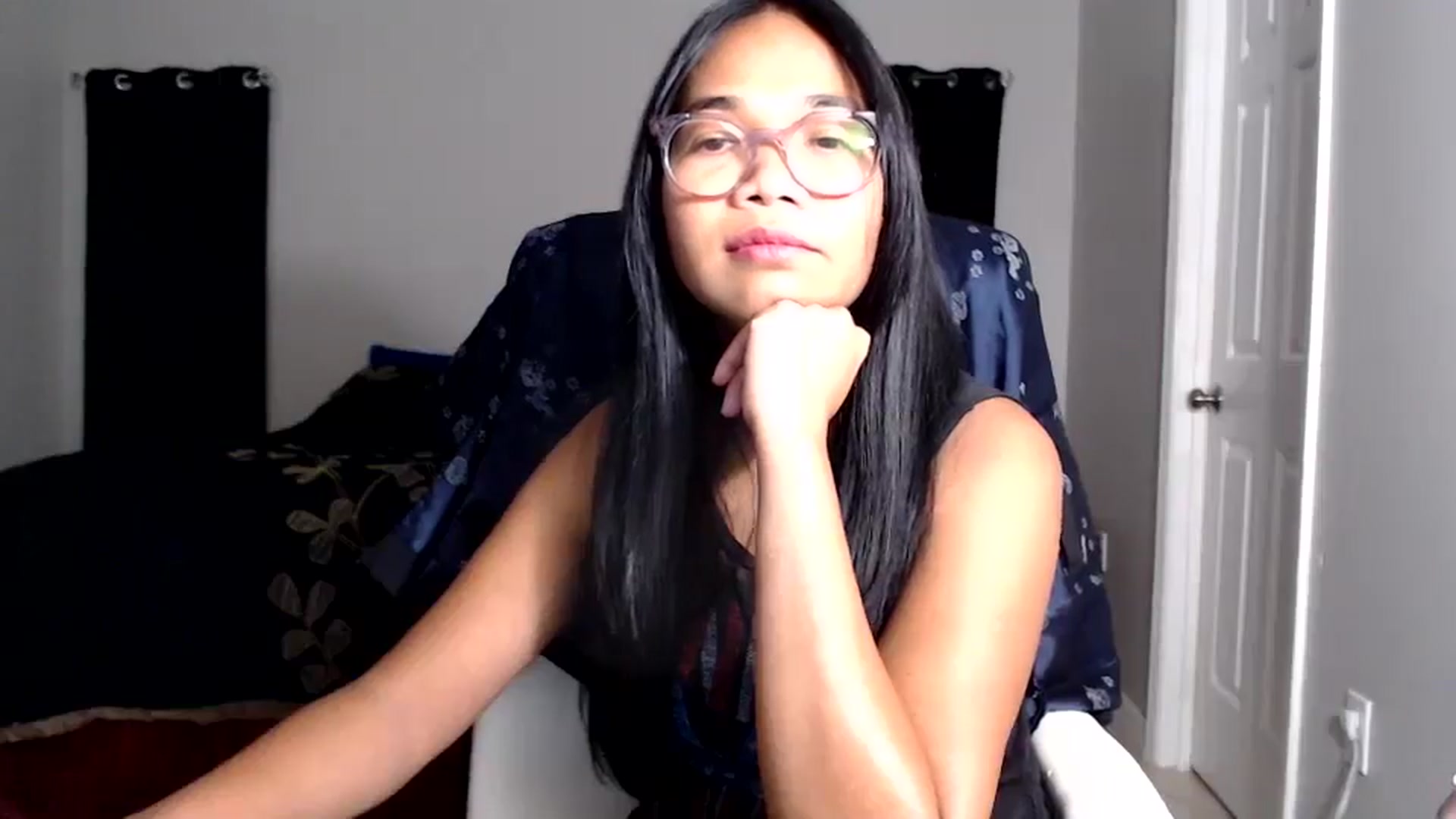 Gallery image thumbnail from Littlekai2025's myfreecams stream on, 06/16/2025, 04:10 image 6 of 20