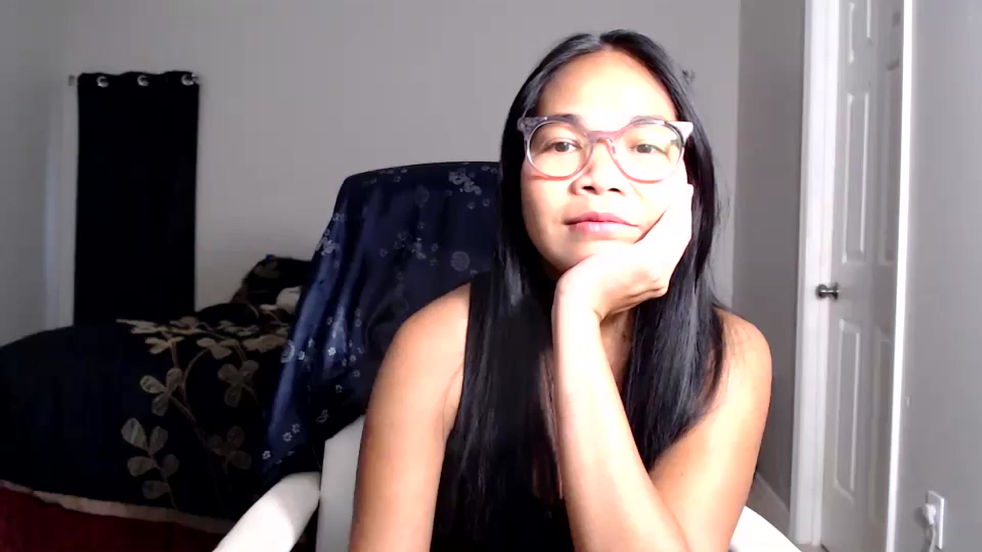 Gallery image thumbnail from Littlekai2025's myfreecams stream on, 06/18/2025, 24:51 image 11 of 20