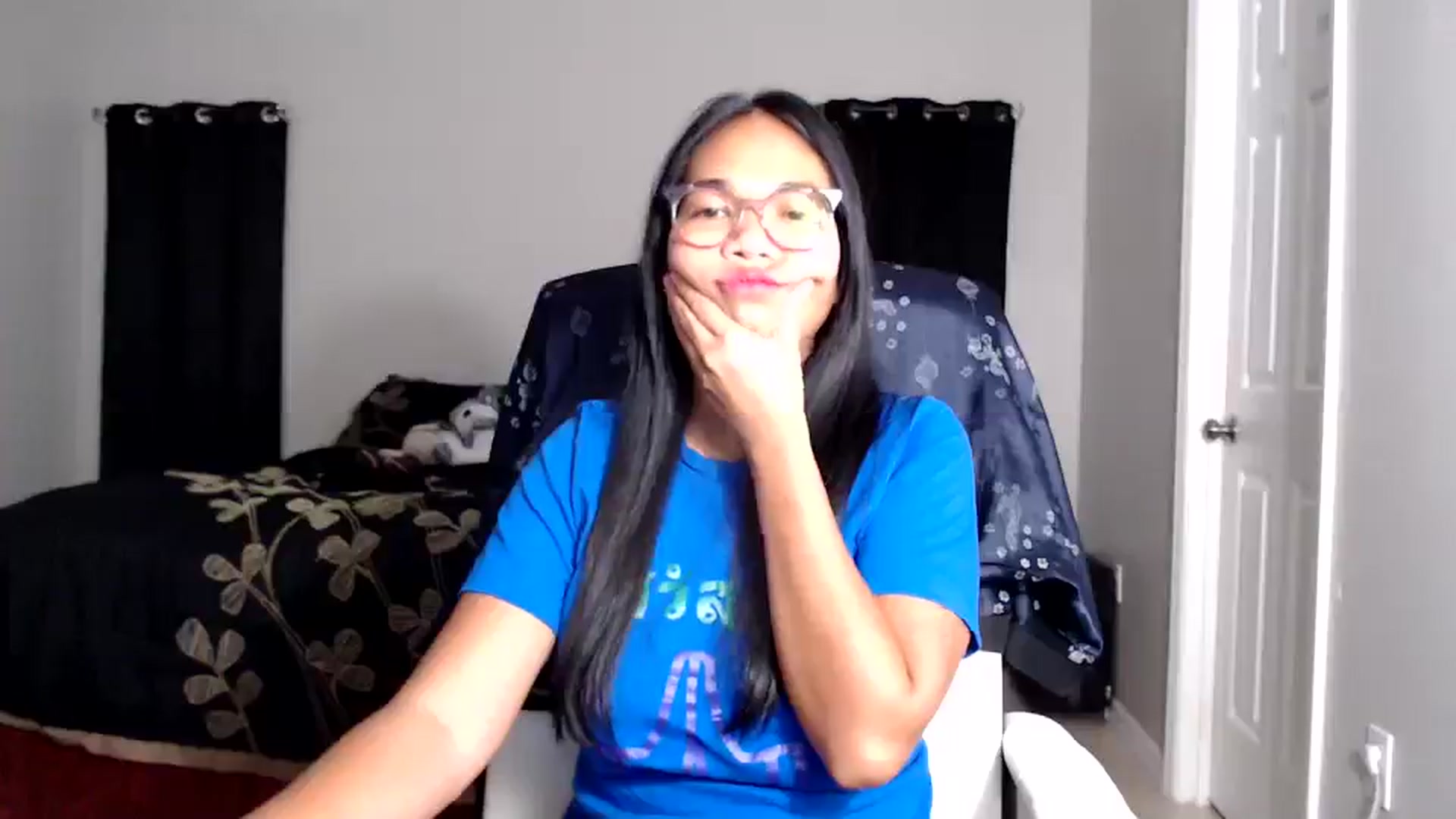 Gallery image thumbnail from Littlekai2025's myfreecams stream on, 06/18/2025, 03:53 image 13 of 20