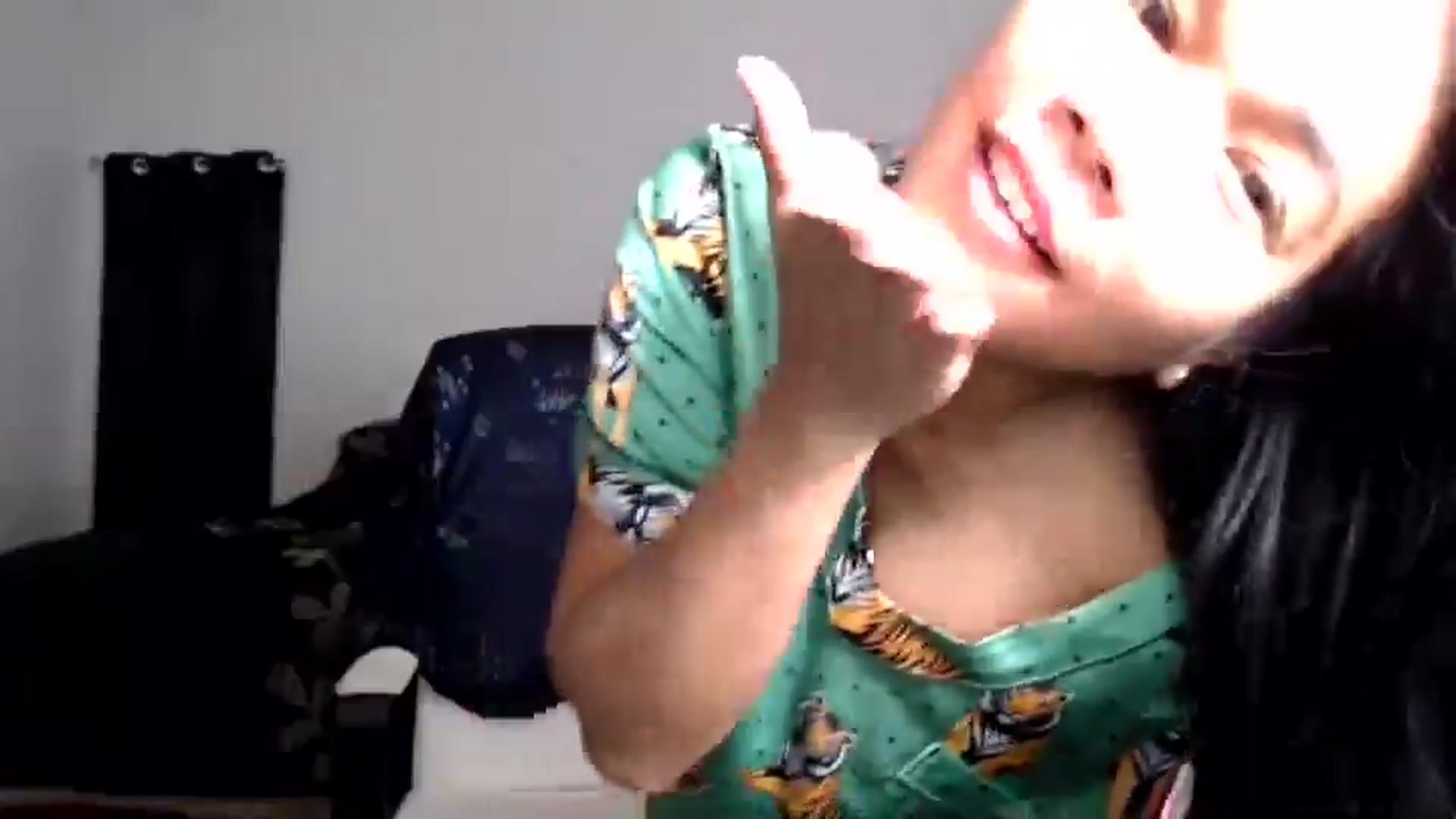 Gallery image thumbnail from Littlekai2025's myfreecams stream on, 06/19/2025, 04:12 image 20 of 20