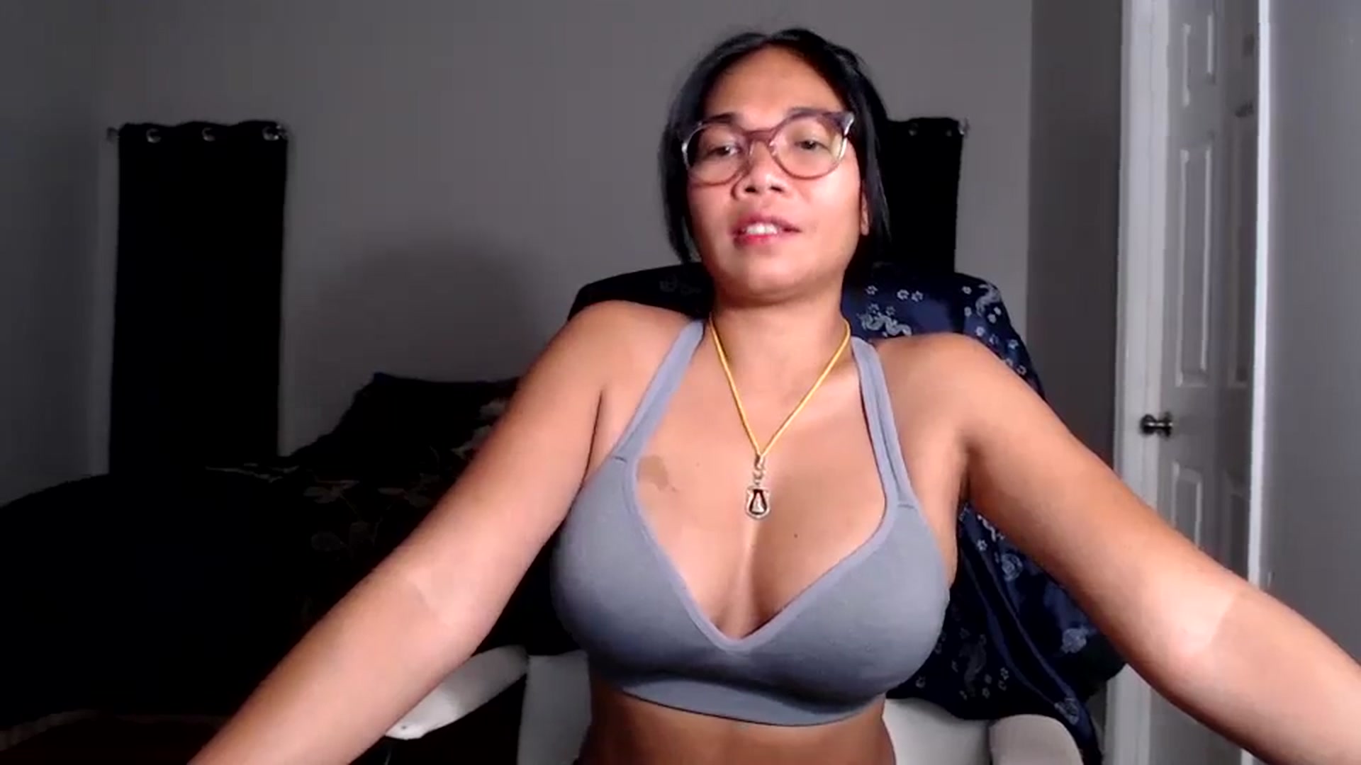 Gallery image thumbnail from Littlekai2025's myfreecams stream on, 06/21/2025, 04:44 image 8 of 20