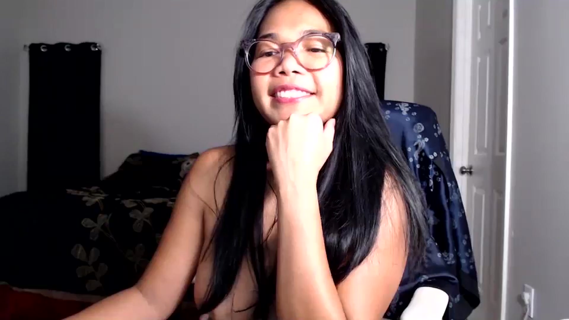 Gallery image thumbnail from Littlekai2025's myfreecams stream on, 06/22/2025, 05:29 image 9 of 20