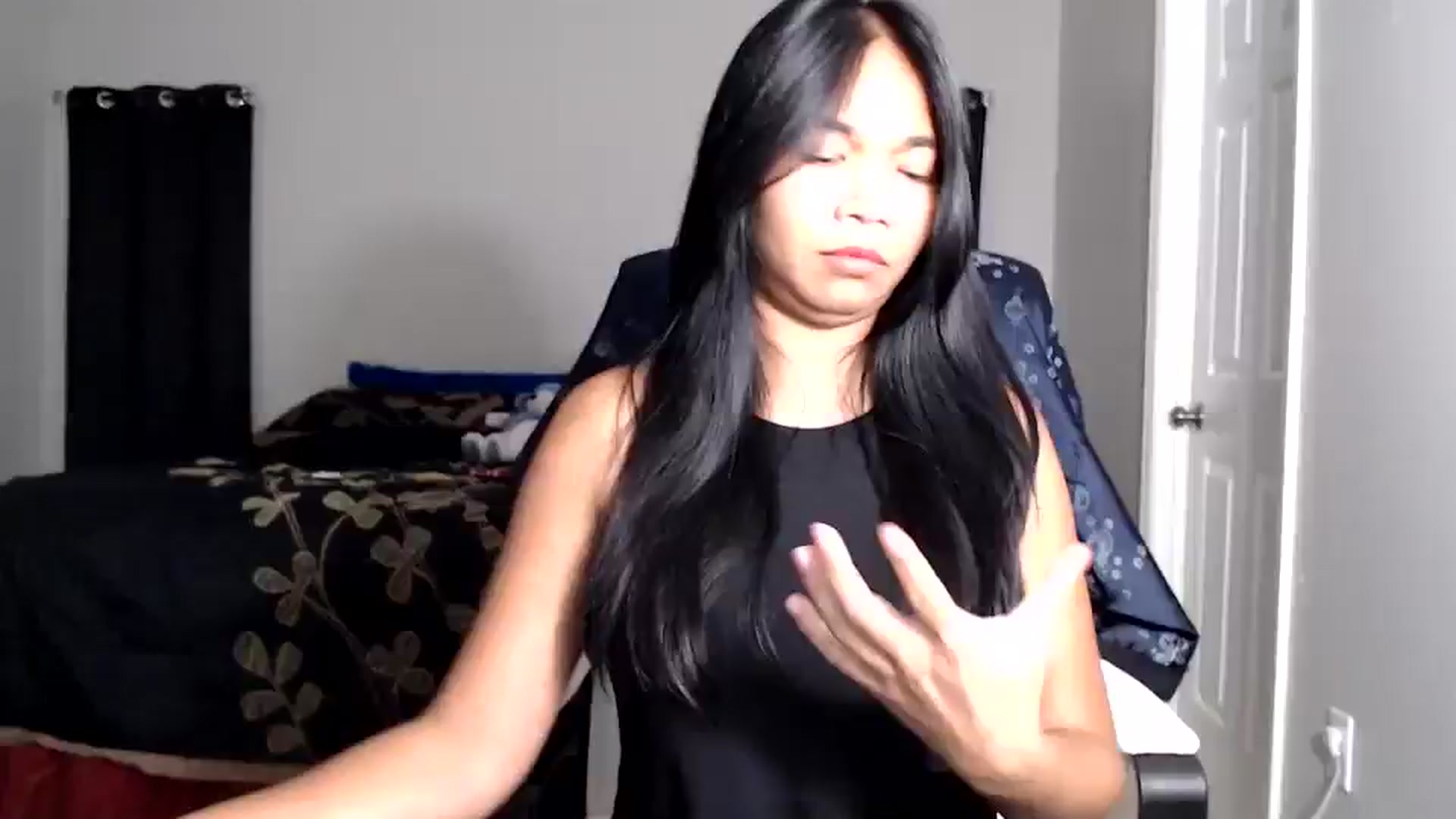 Gallery image thumbnail from Littlekai2025's myfreecams stream on, 06/23/2025, 04:22 image 8 of 20