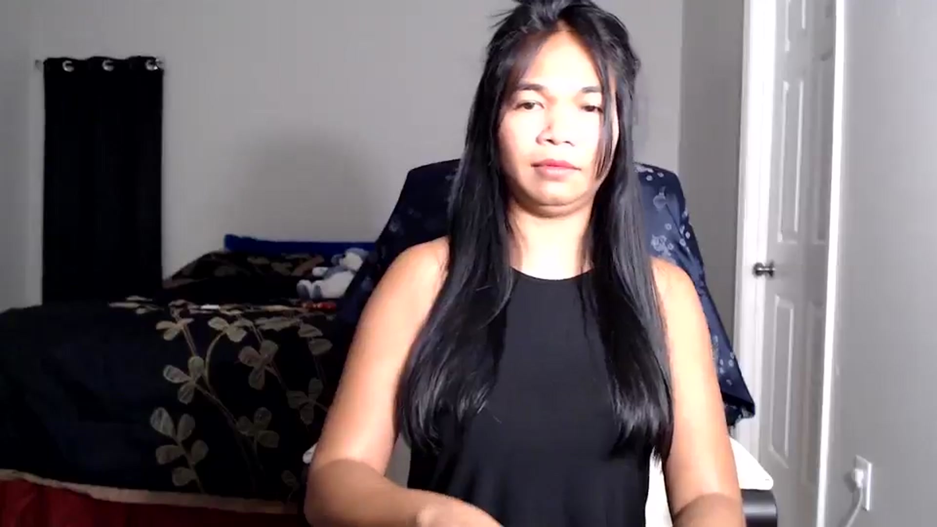 Gallery image thumbnail from Littlekai2025's myfreecams stream on, 06/23/2025, 04:22 image 10 of 20