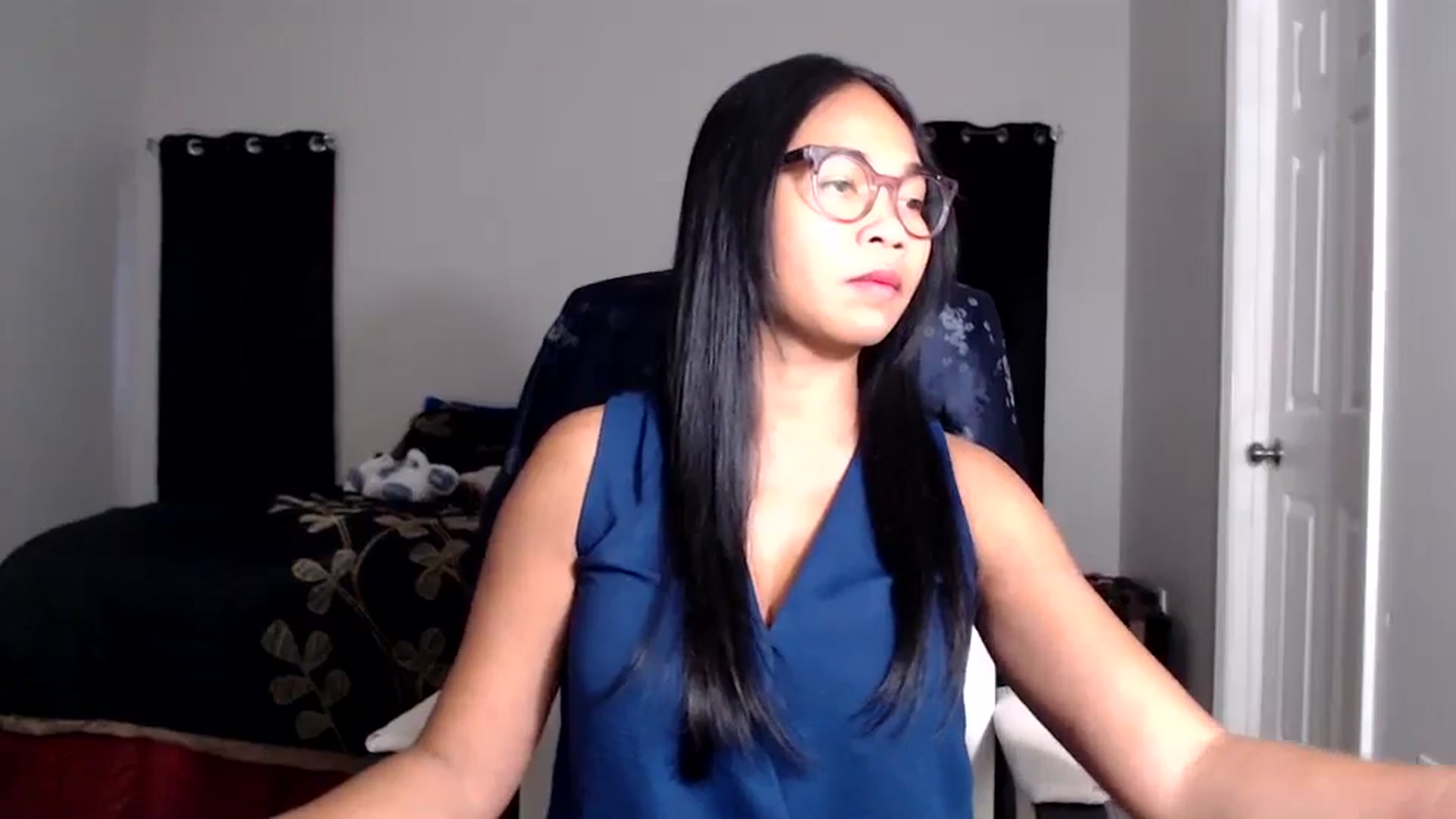 Gallery image thumbnail from Littlekai2025's myfreecams stream on, 06/24/2025, 24:02 image 4 of 20