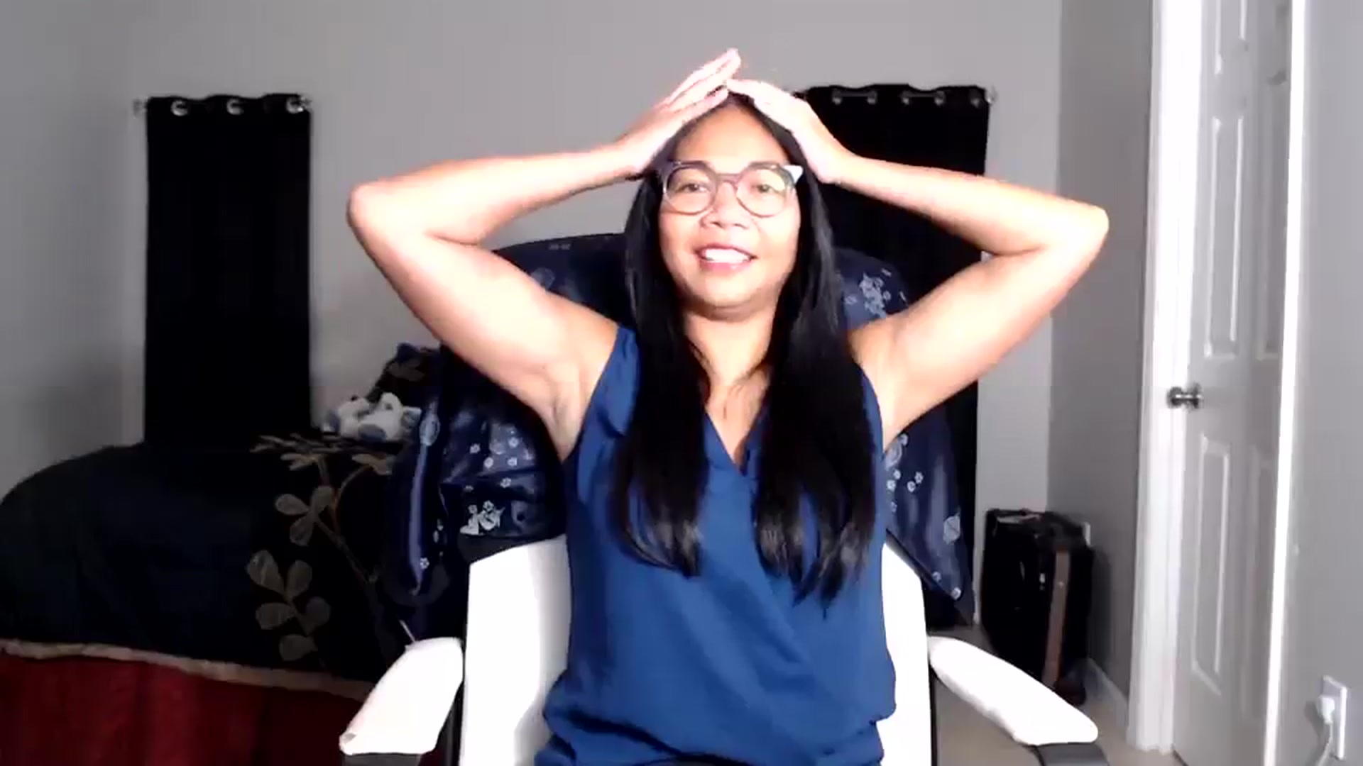 Gallery image thumbnail from Littlekai2025's myfreecams stream on, 06/24/2025, 03:41 image 4 of 20
