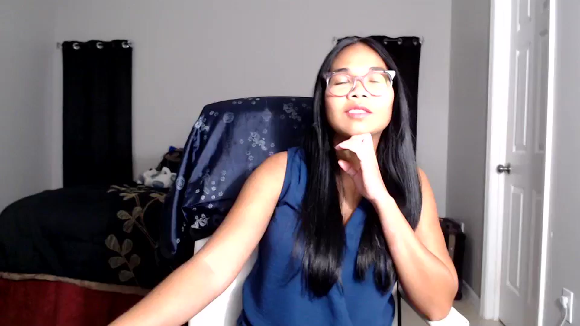 Gallery image thumbnail from Littlekai2025's myfreecams stream on, 06/24/2025, 03:41 image 1 of 20
