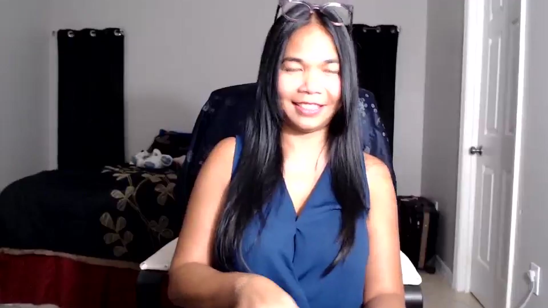Gallery image thumbnail from Littlekai2025's myfreecams stream on, 06/24/2025, 03:41 image 15 of 20