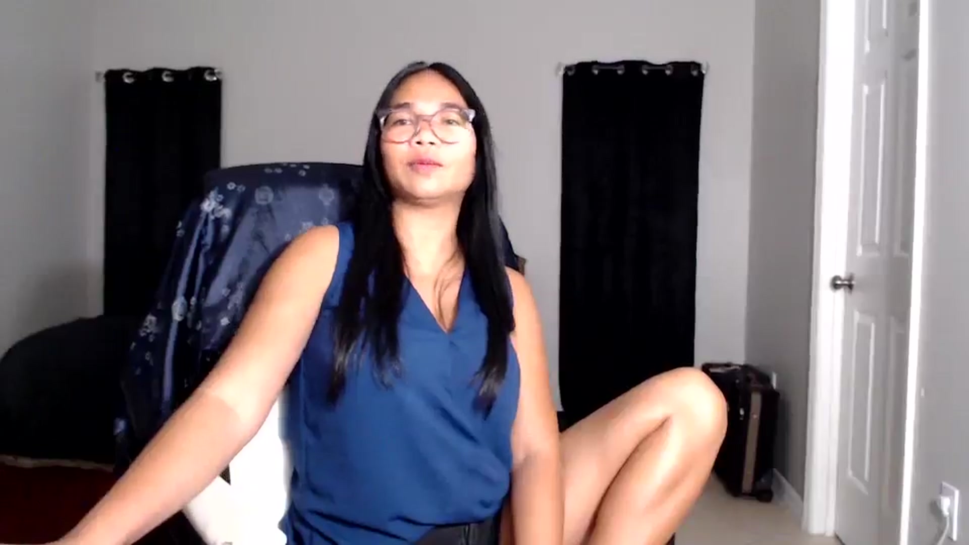 Gallery image thumbnail from Littlekai2025's myfreecams stream on, 06/24/2025, 03:41 image 9 of 20