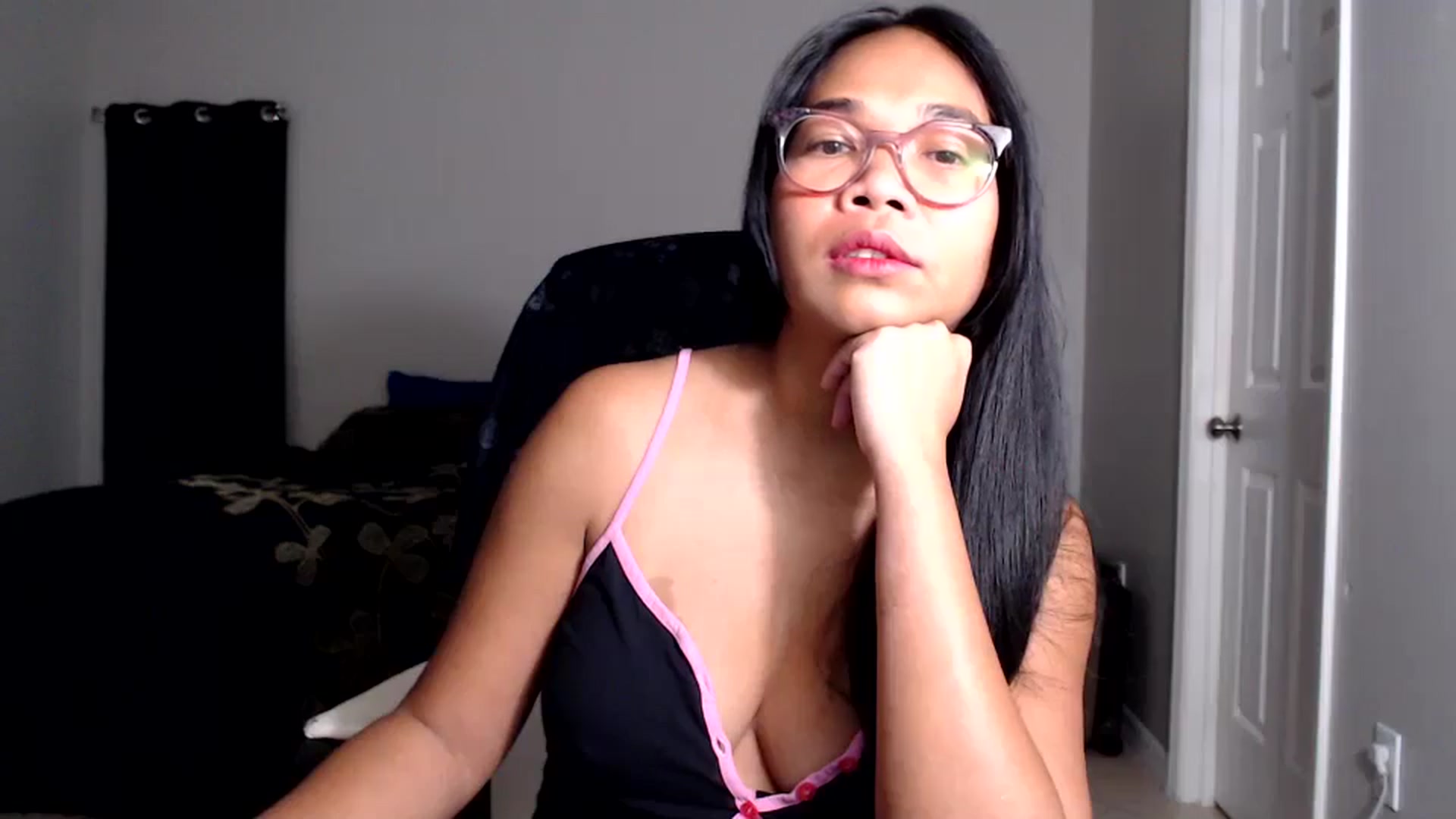 Gallery image thumbnail from Littlekai2025's myfreecams stream on, 06/25/2025, 04:48 image 8 of 20
