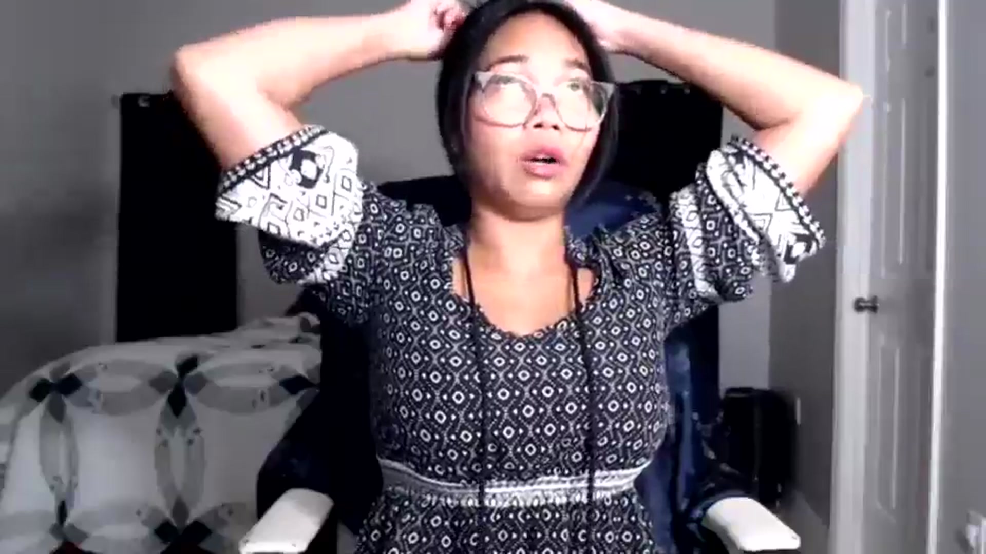 Gallery image thumbnail from Littlekai2025's myfreecams stream on, 06/30/2025, 24:59 image 15 of 20