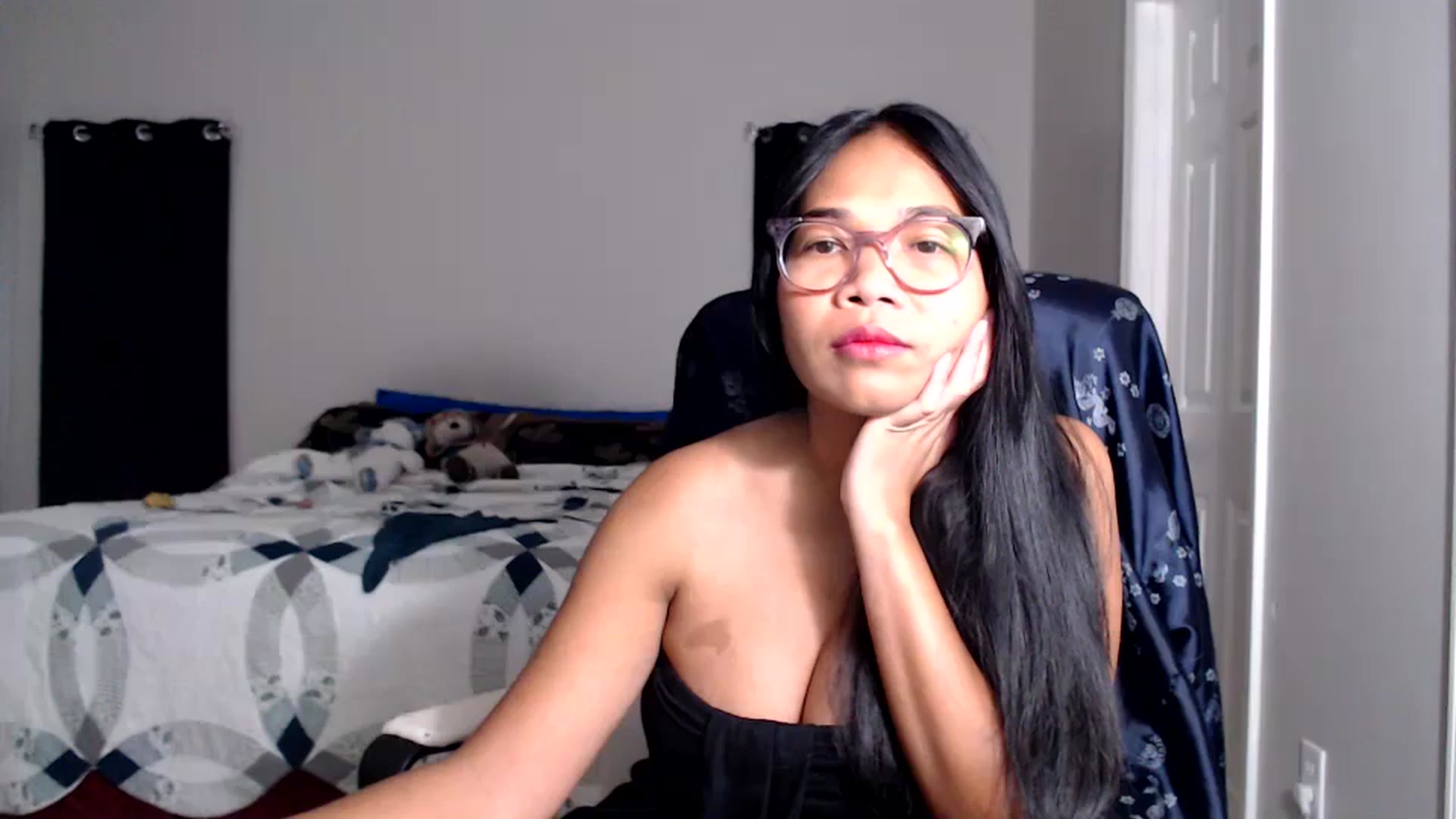 Gallery image thumbnail from Littlekai2025's myfreecams stream on, 07/02/2025, 01:49 image 4 of 20