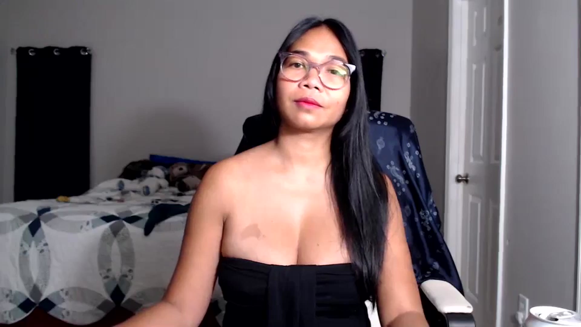 Gallery image thumbnail from Littlekai2025's myfreecams stream on, 07/02/2025, 01:49 image 9 of 20